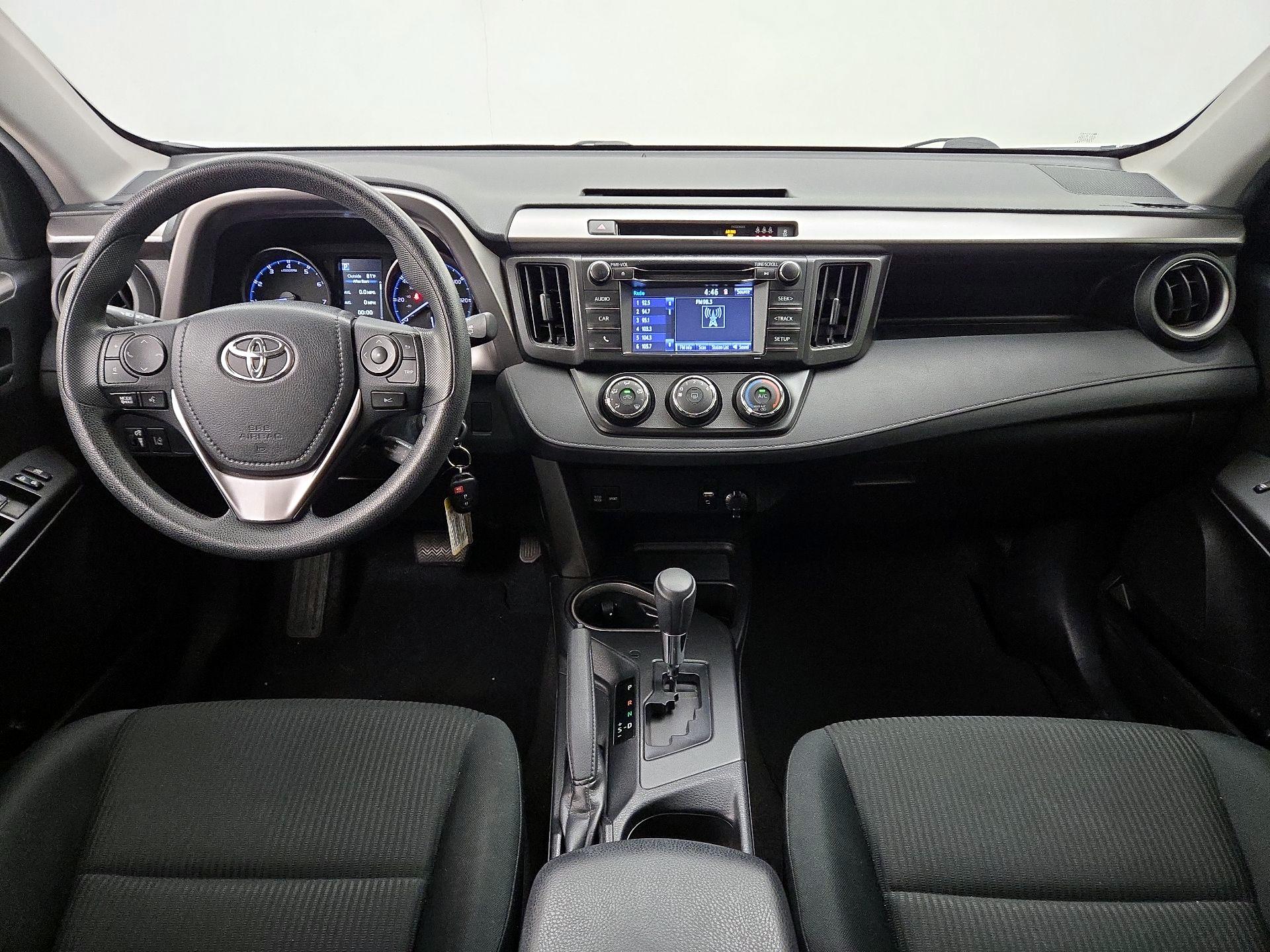 Thumbnail: 2018 Toyota RAV4 - 9