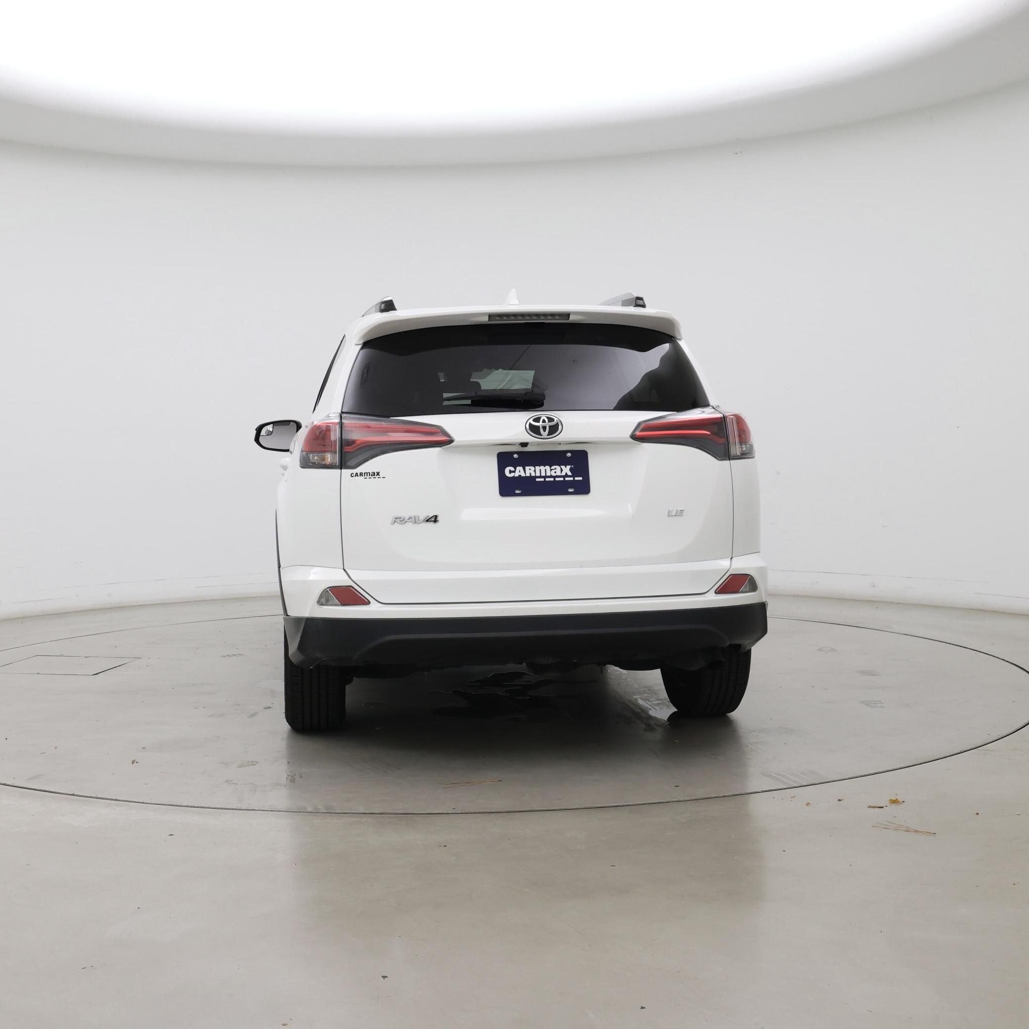 Thumbnail: 2018 Toyota RAV4 - 6