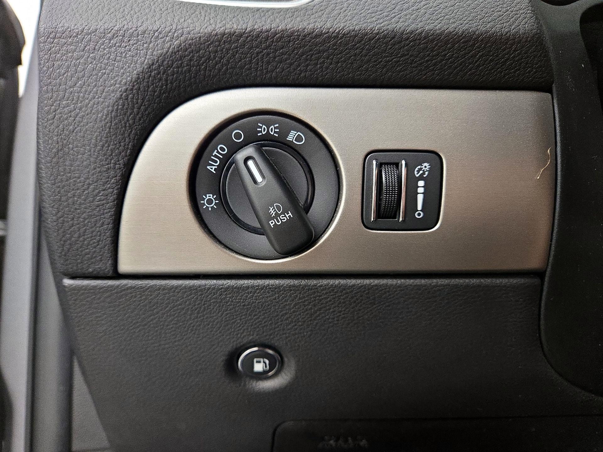 Thumbnail: 2019 Dodge Durango - 13