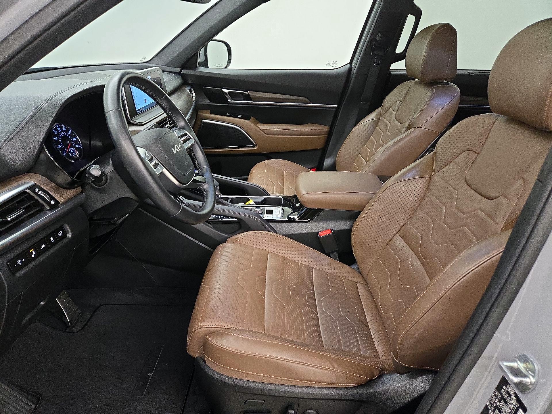 Thumbnail: 2022 Kia Telluride - 11