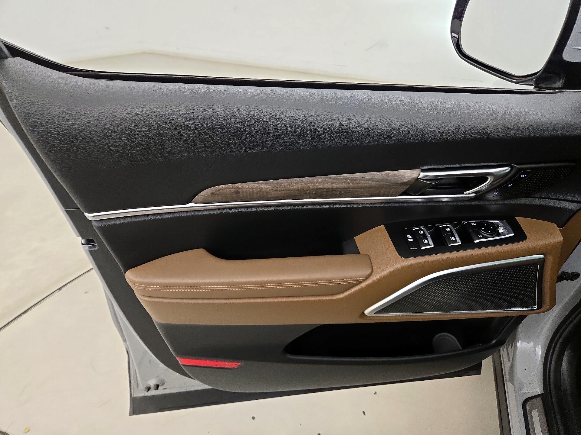 Thumbnail: 2022 Kia Telluride - 12