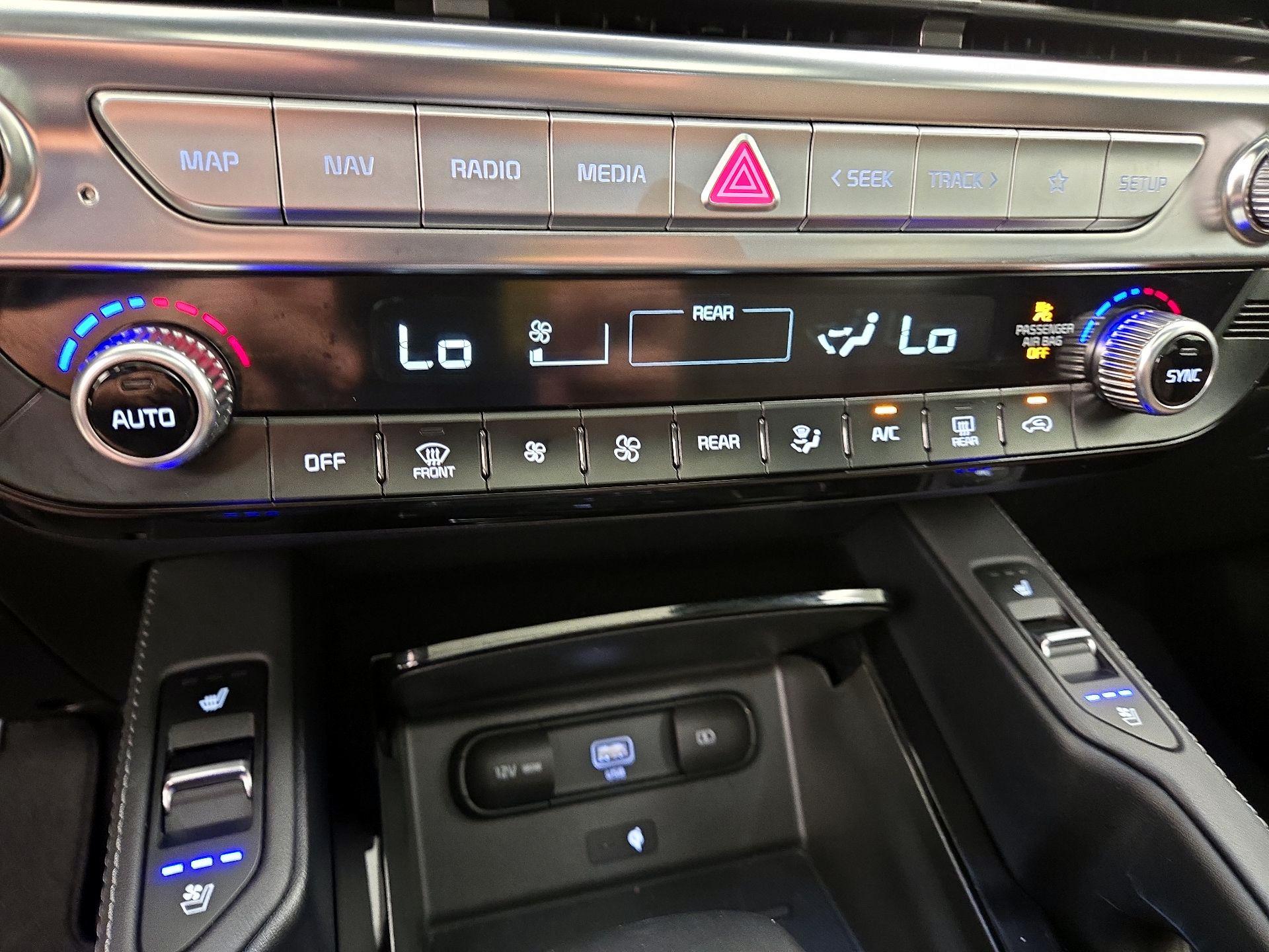 Thumbnail: 2022 Kia Telluride - 17