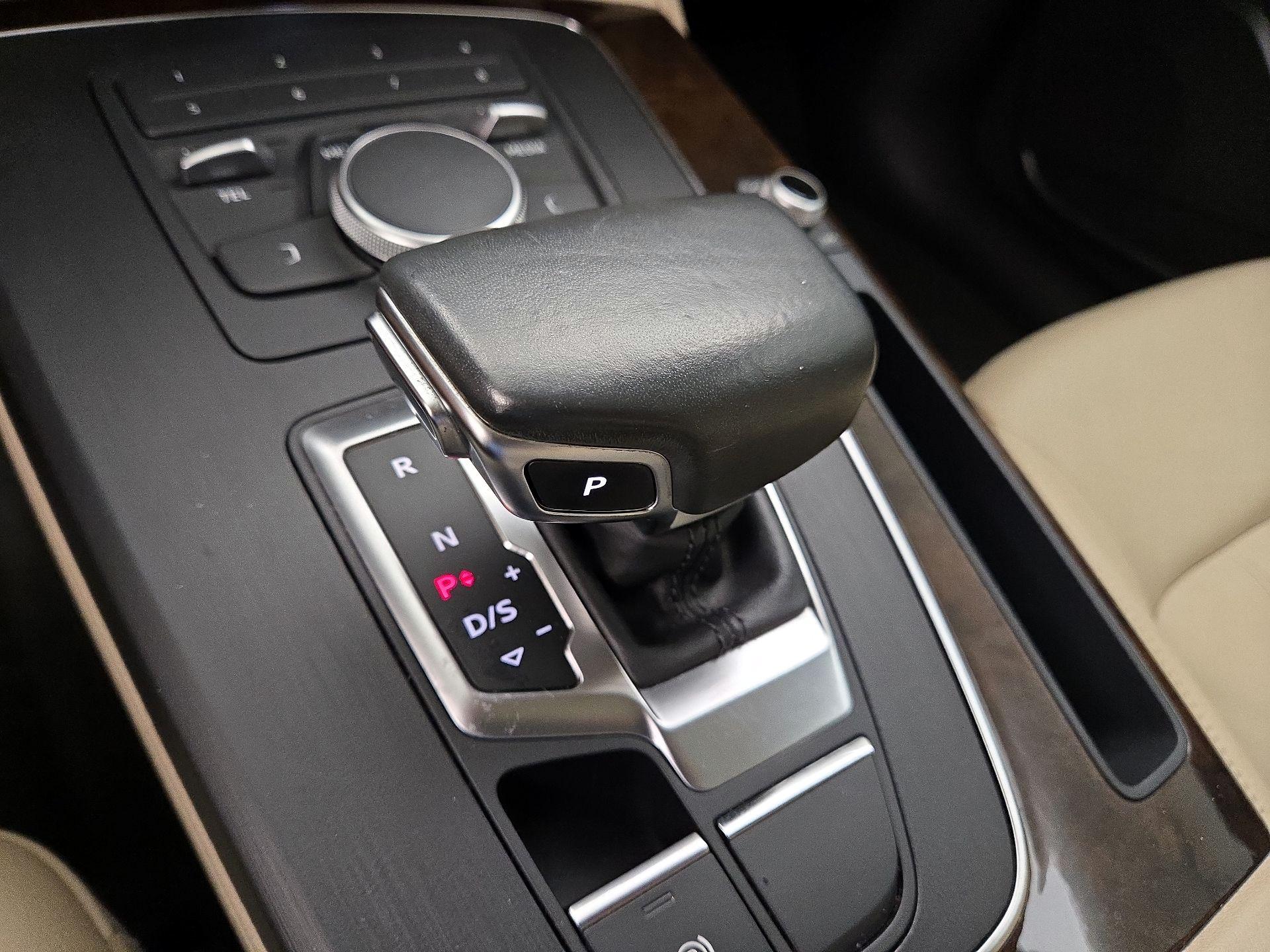 Thumbnail: 2019 Audi Q5 - 17