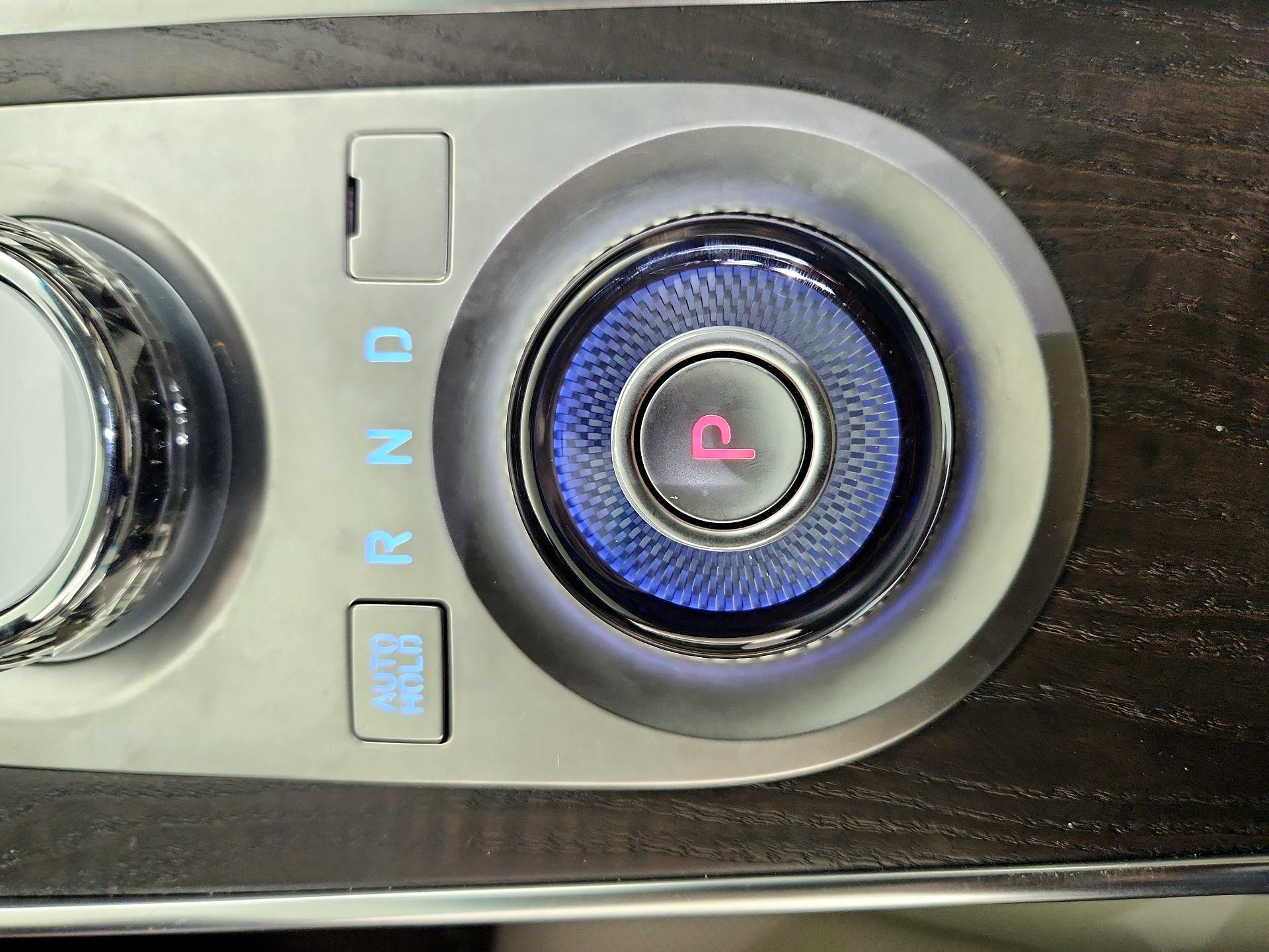 Thumbnail: 2024 Genesis GV80 - 18