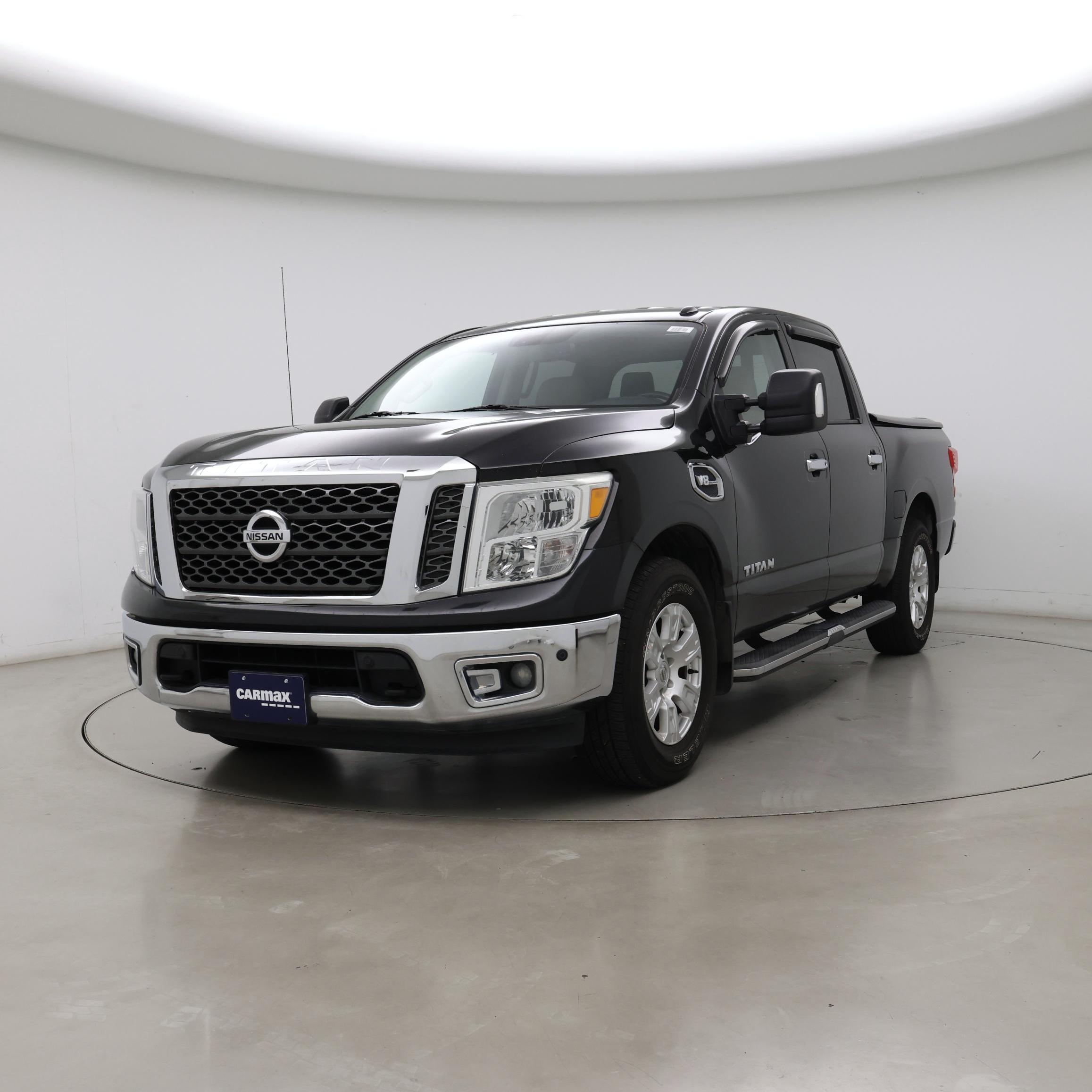 Thumbnail: 2017 Nissan Titan - 4