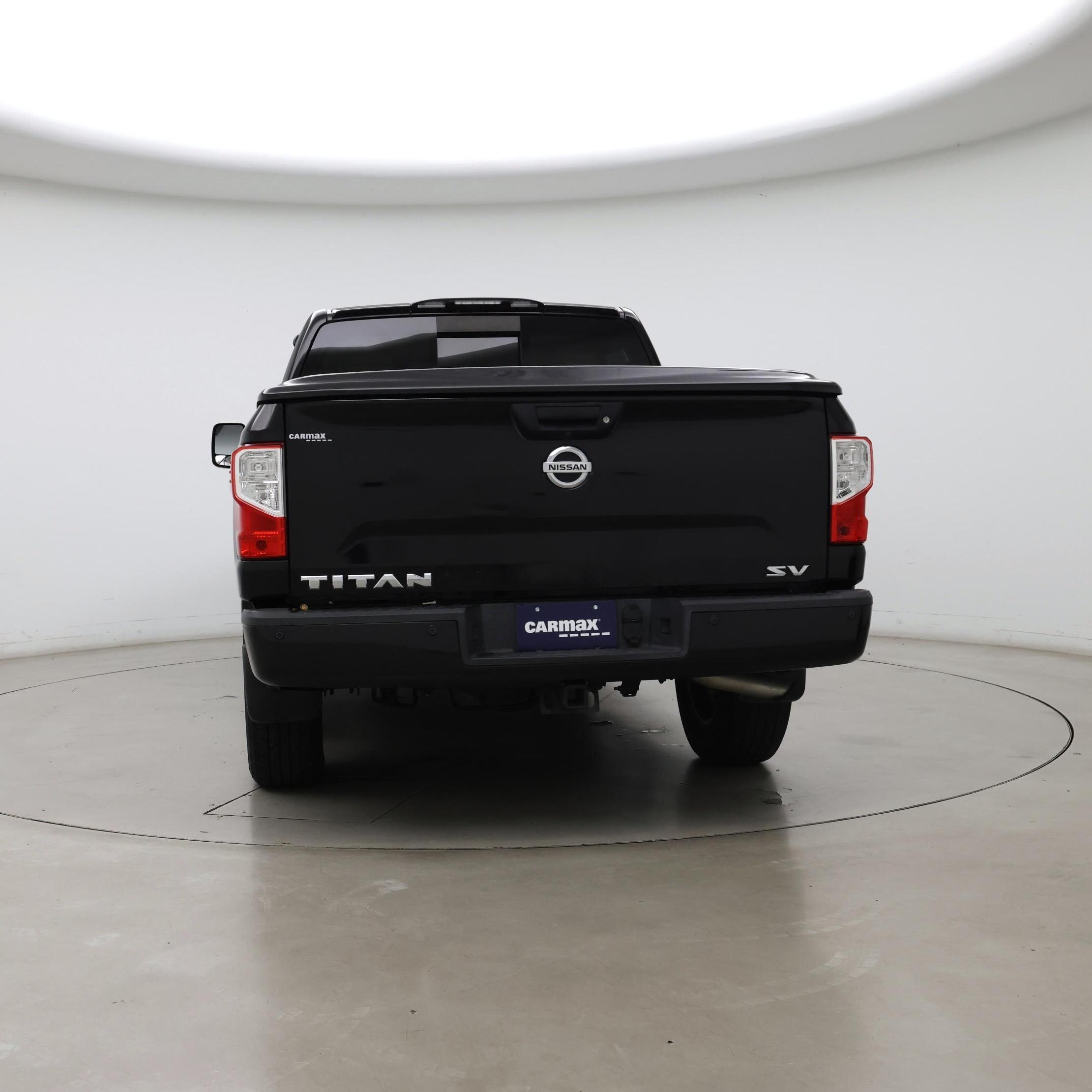 Thumbnail: 2017 Nissan Titan - 6