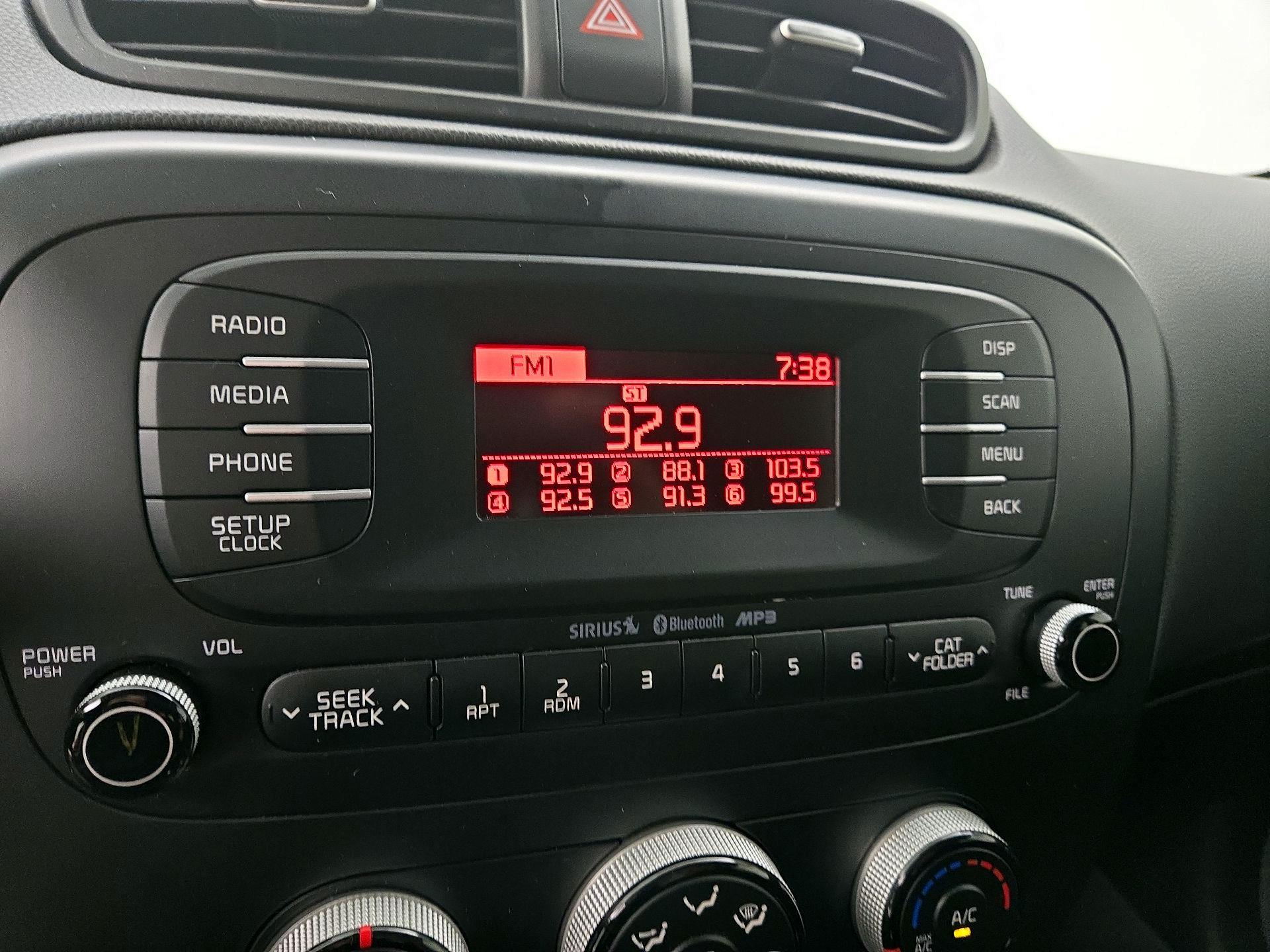Thumbnail: 2016 Kia Soul - 14