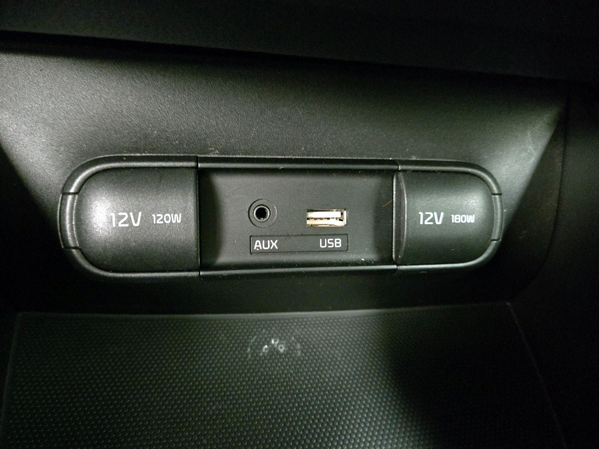 Thumbnail: 2016 Kia Soul - 17