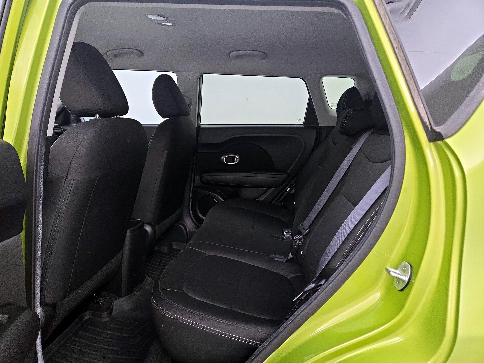 Thumbnail: 2016 Kia Soul - 18