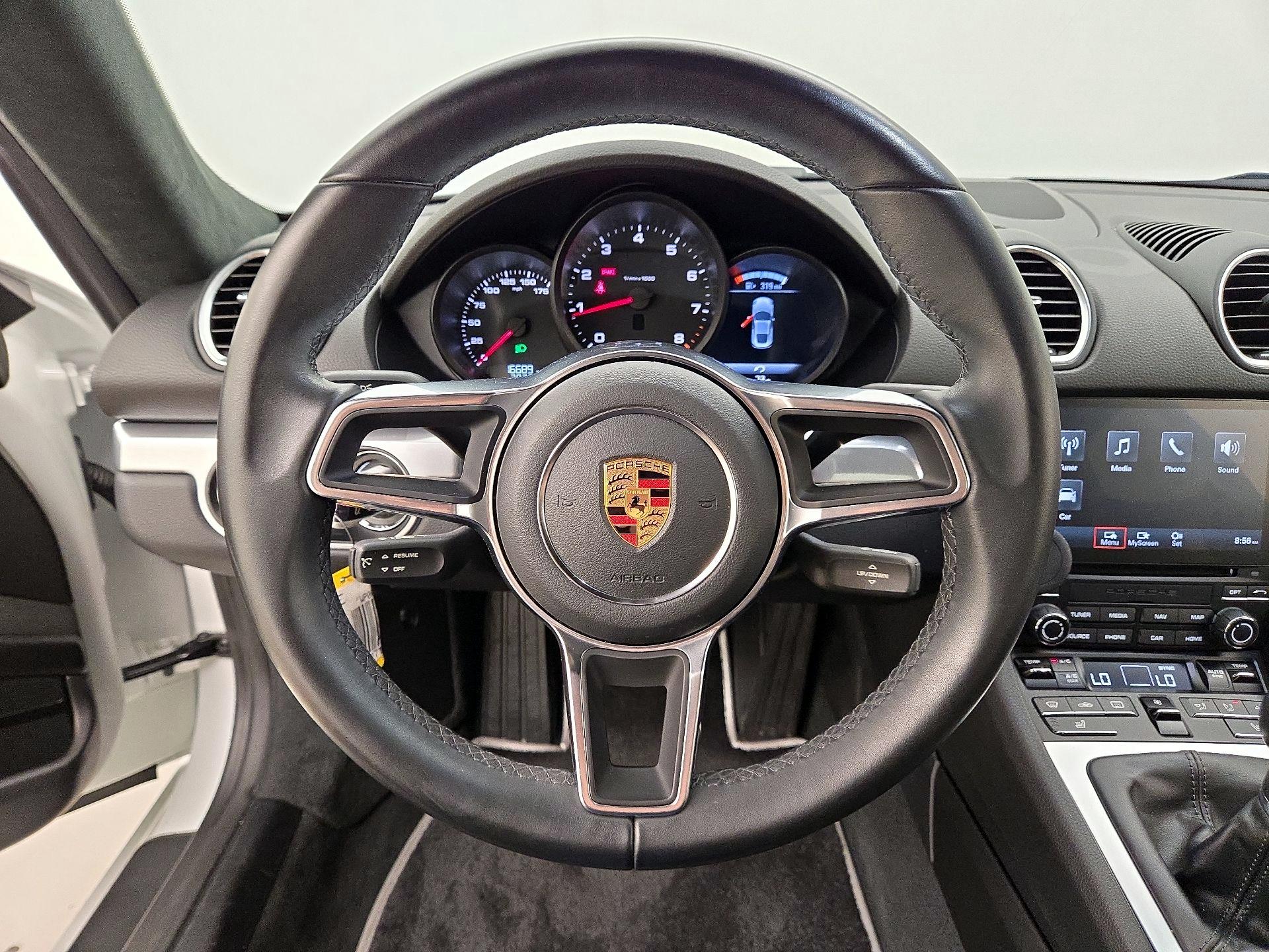 Thumbnail: 2018 Porsche 718 Cayman - 10