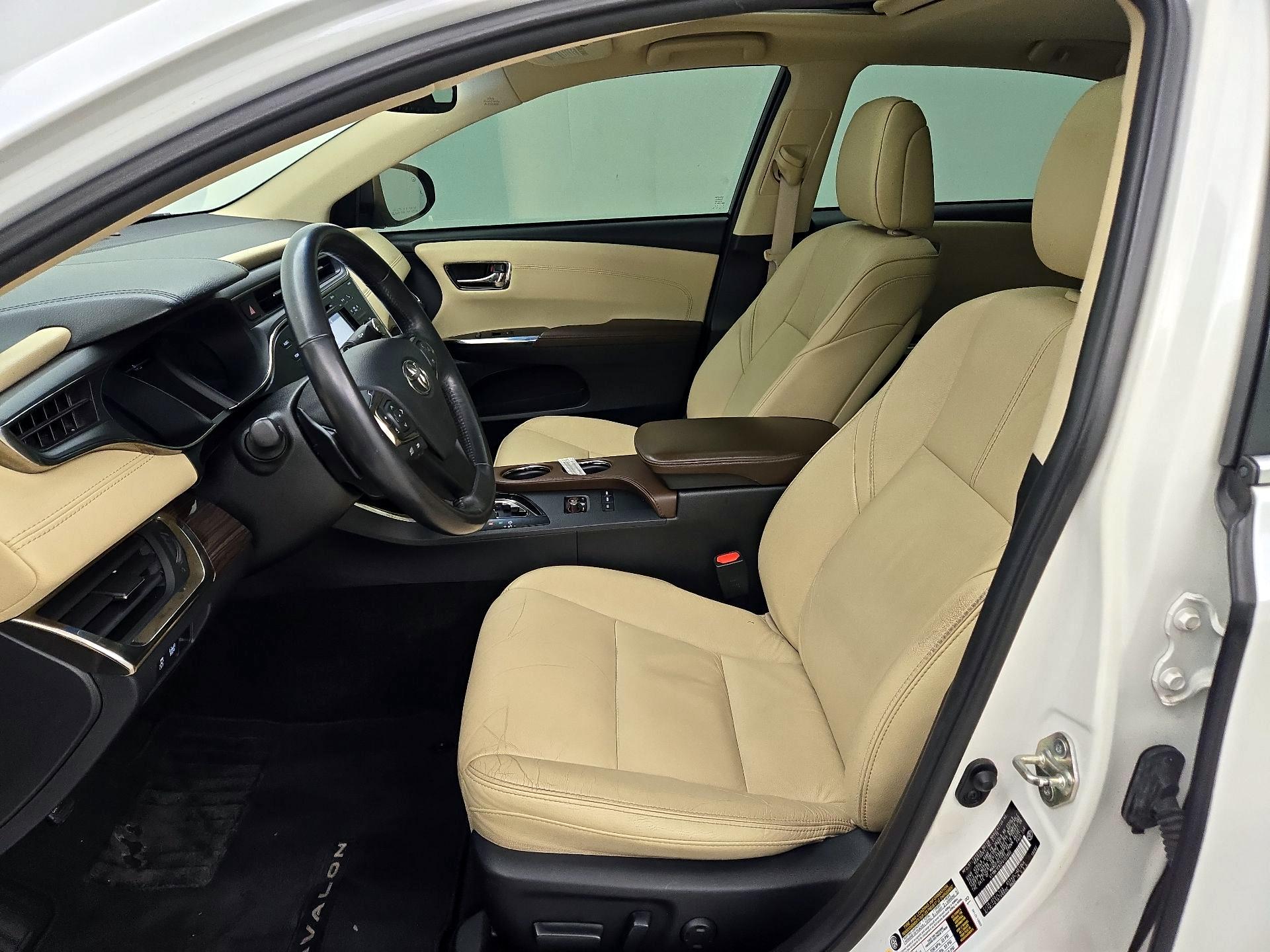 Thumbnail: 2015 Toyota Avalon - 11