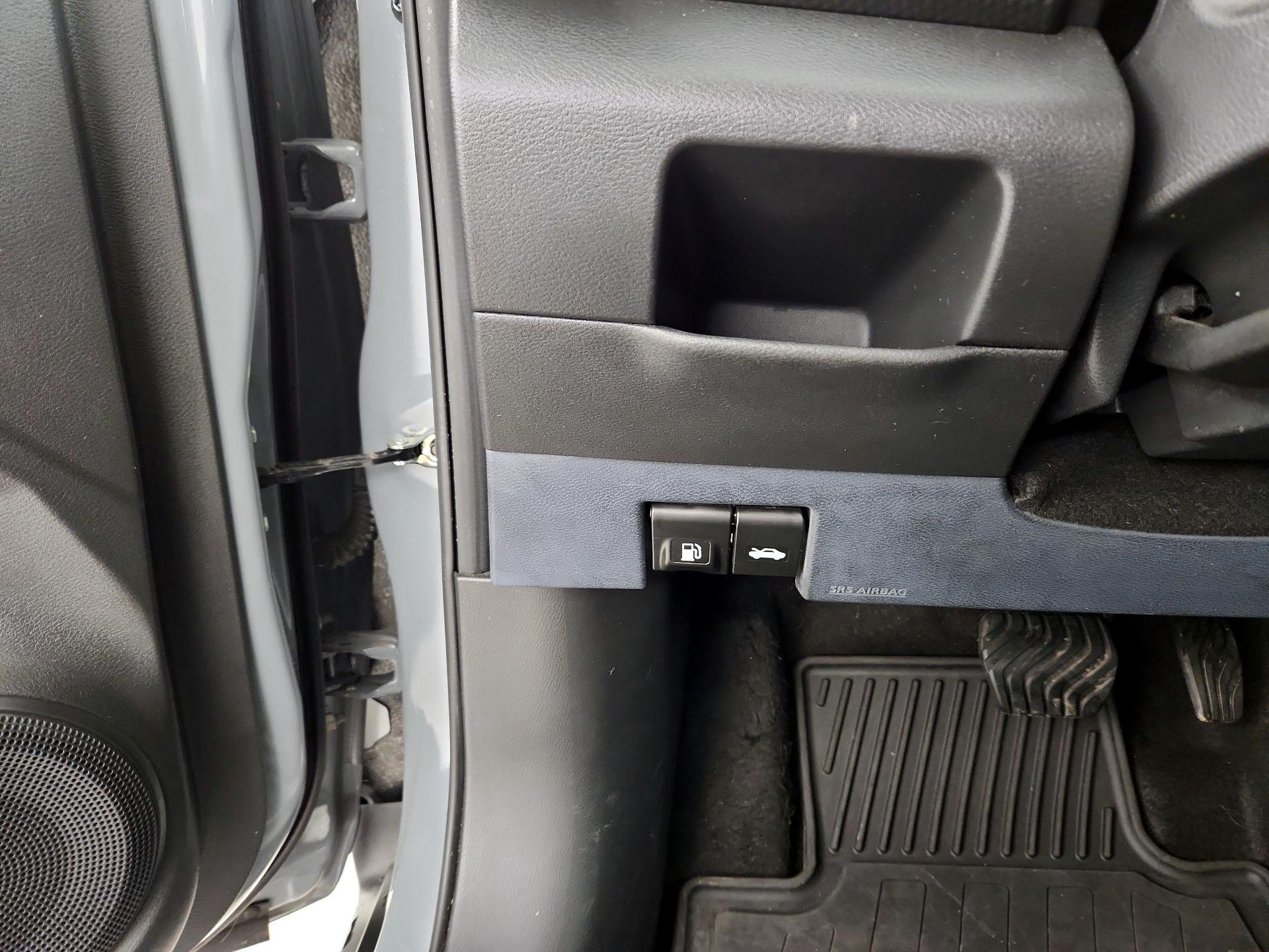 Thumbnail: 2022 Nissan Kicks - 13