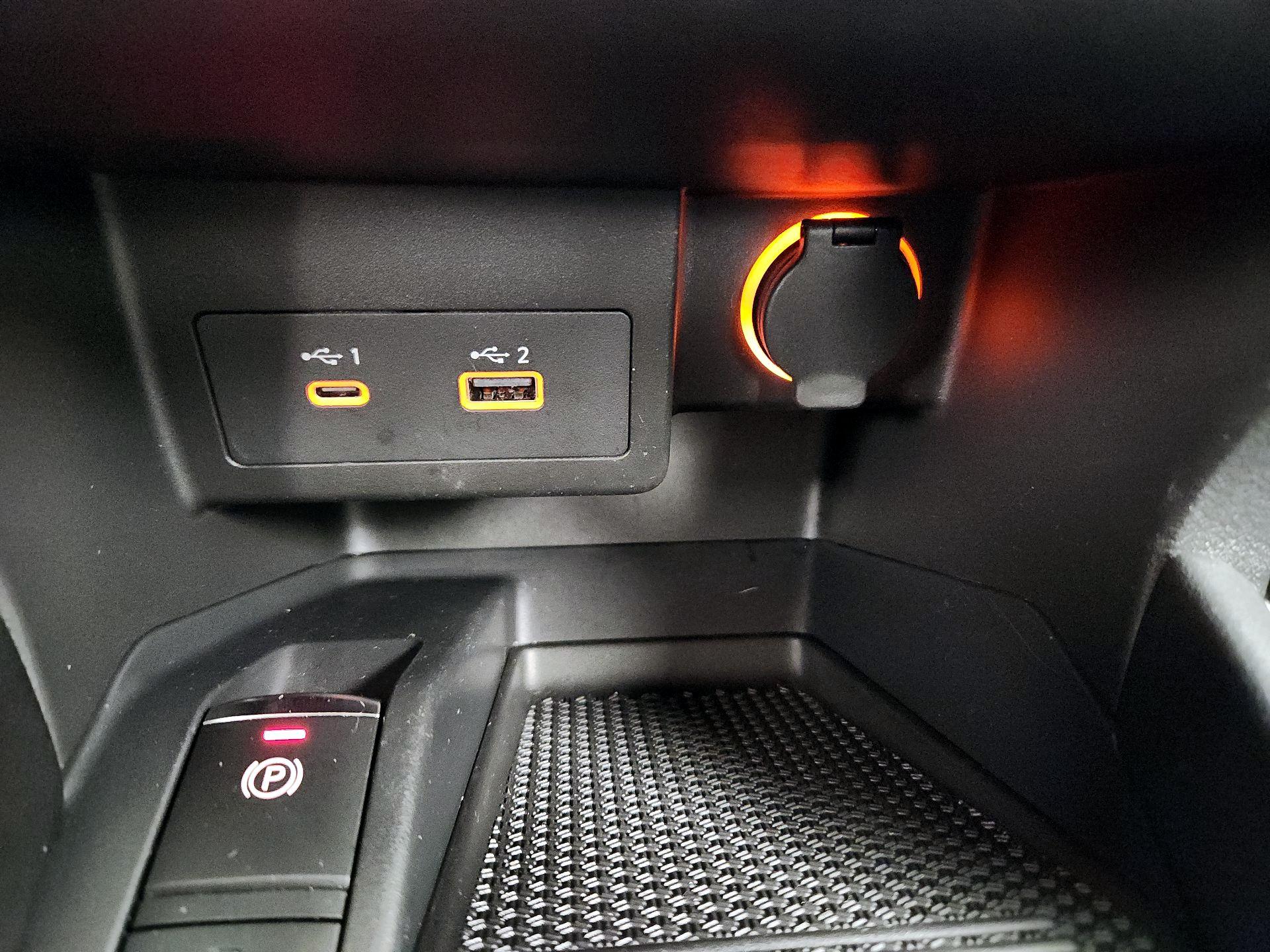 Thumbnail: 2022 Nissan Kicks - 18