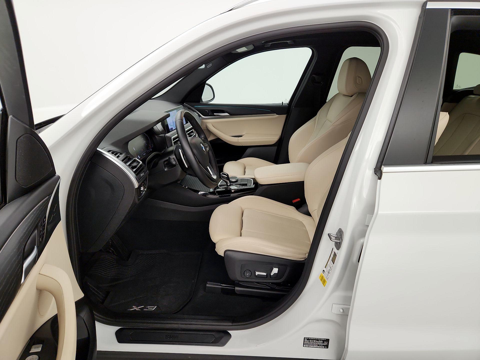 Thumbnail: 2023 BMW X3 - 11