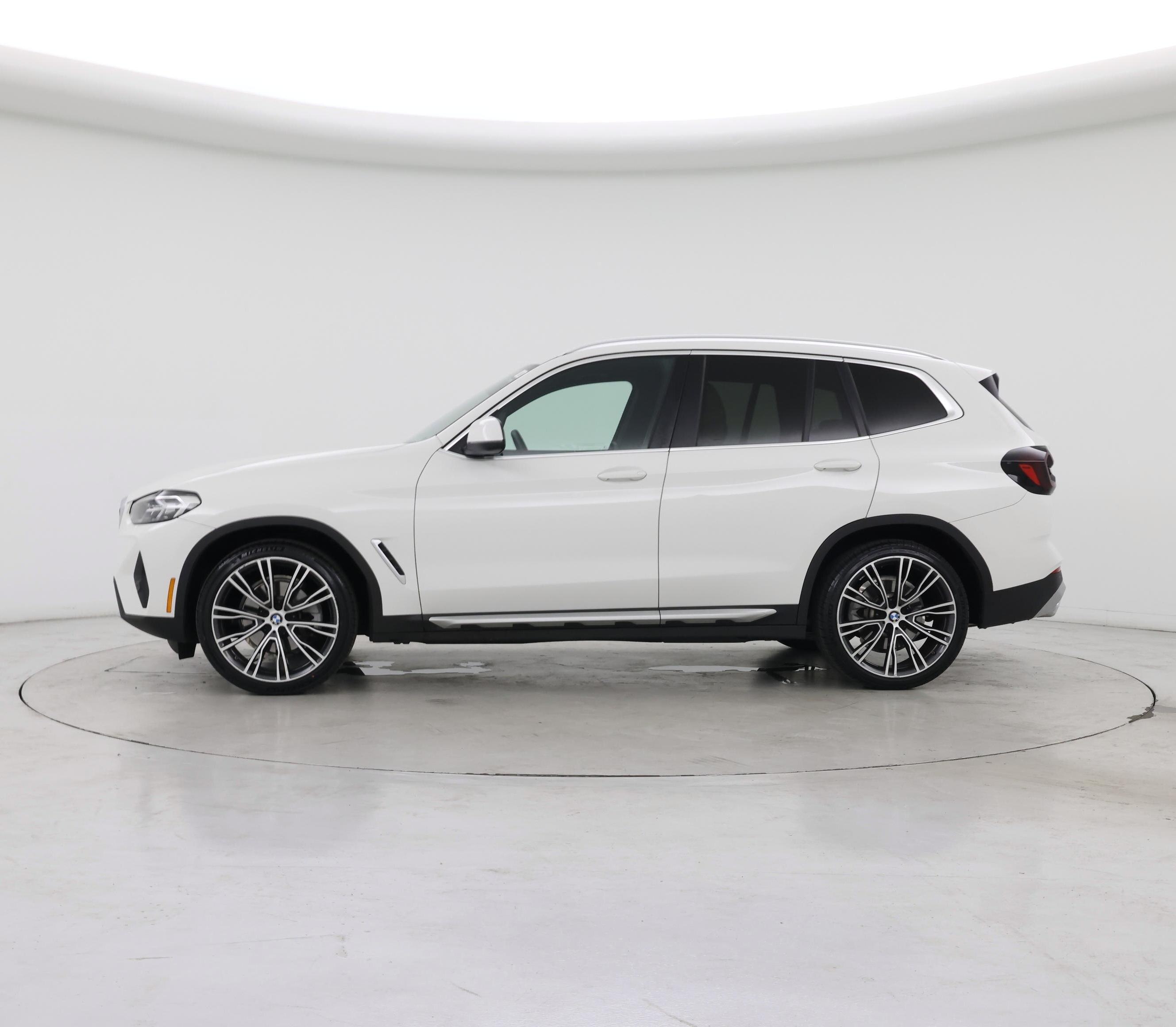 Thumbnail: 2023 BMW X3 - 3