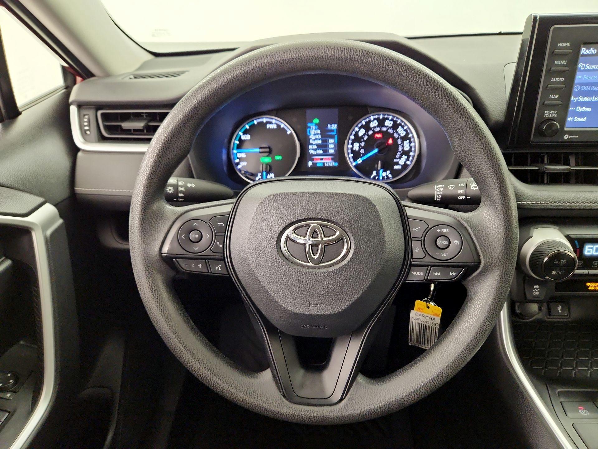 Thumbnail: 2022 Toyota RAV4 - 10