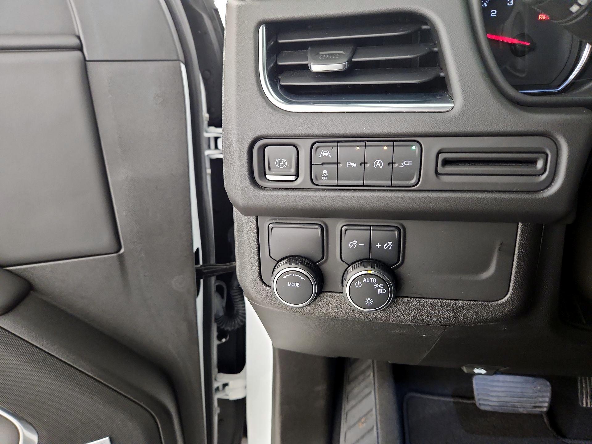 Thumbnail: 2021 Chevrolet Tahoe - 13