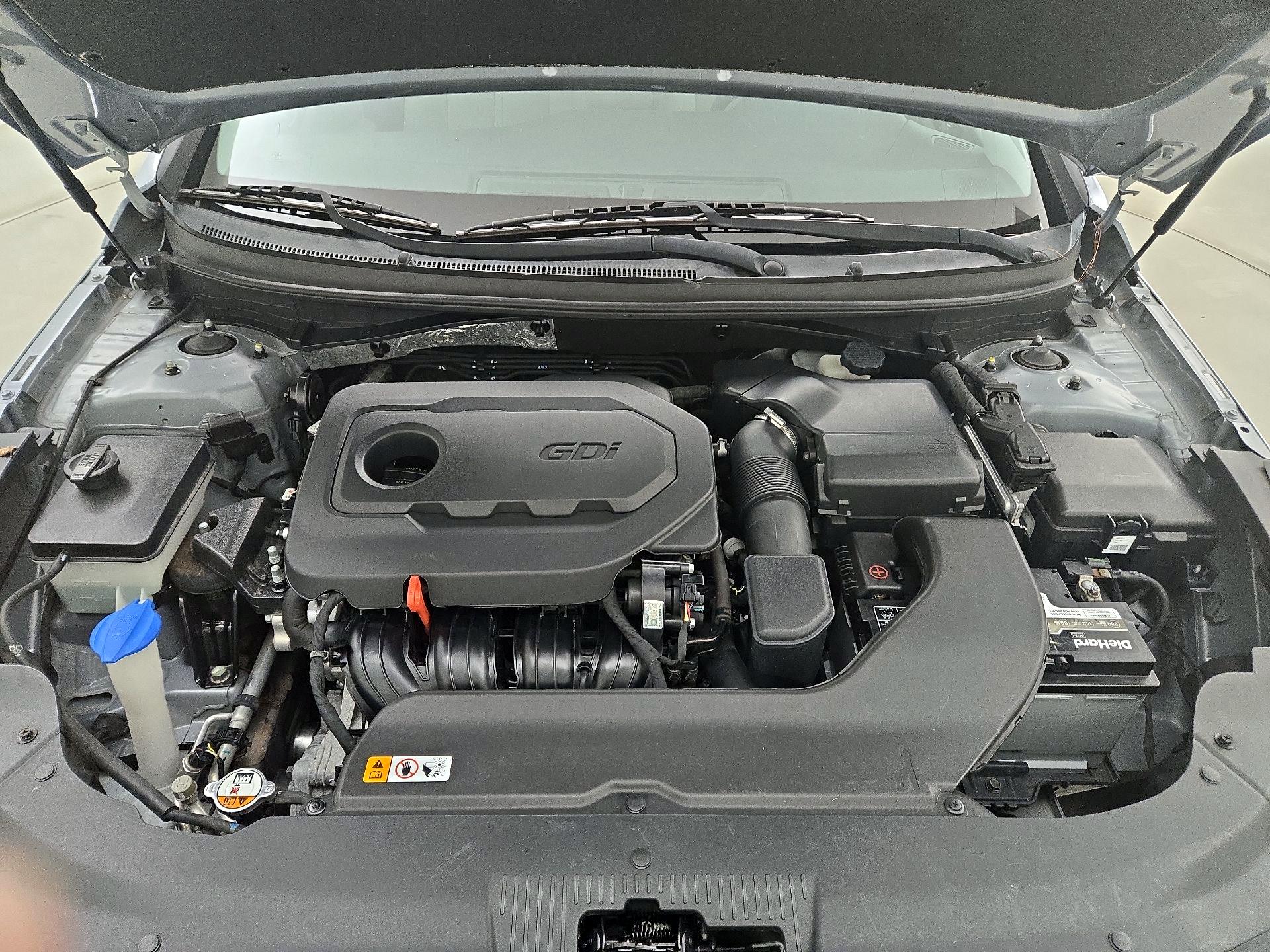 Thumbnail: 2015 Hyundai Sonata - 20