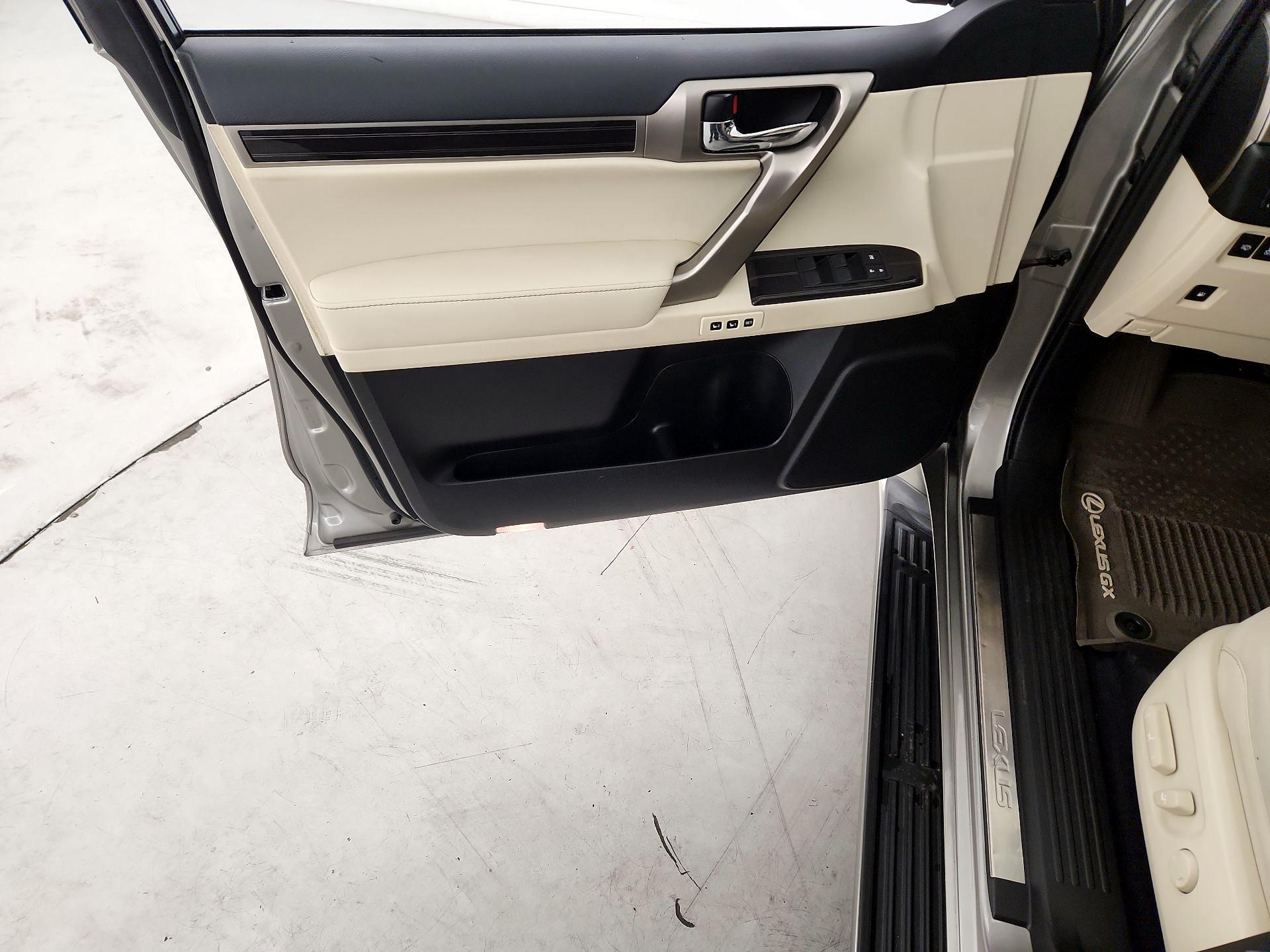 Thumbnail: 2021 Lexus GX - 12