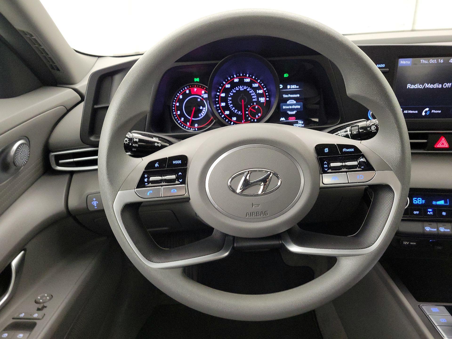 Thumbnail: 2023 Hyundai Elantra - 10