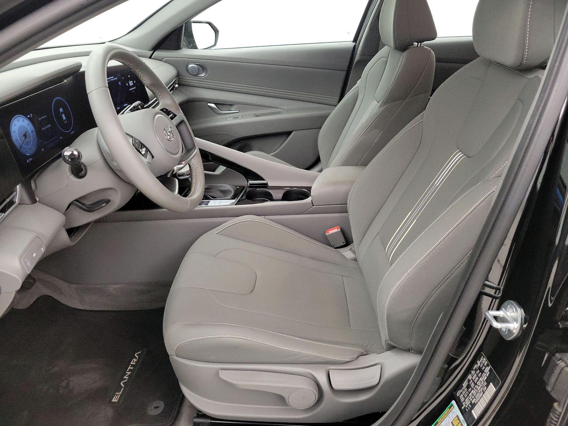 Thumbnail: 2023 Hyundai Elantra - 11