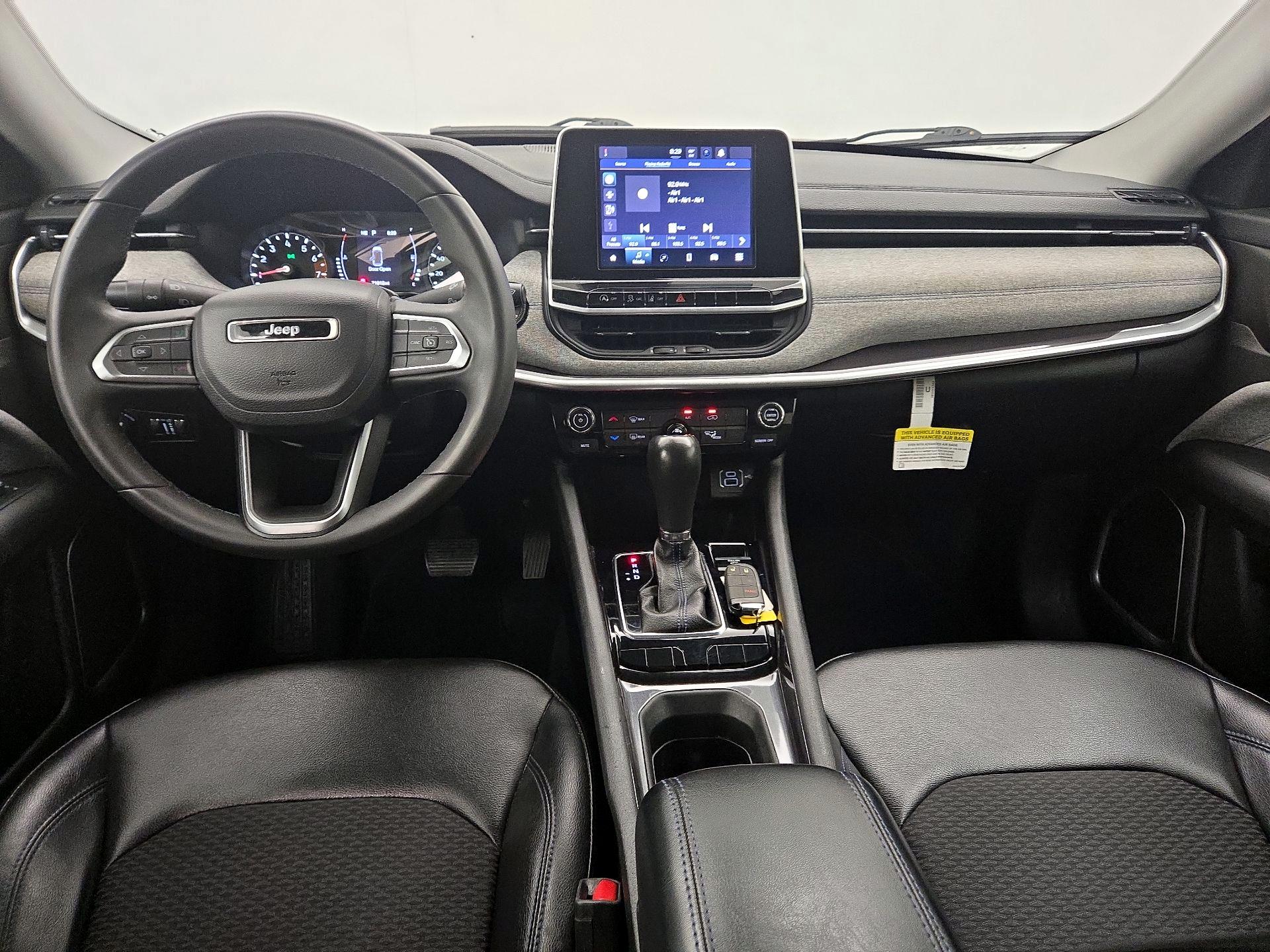 Thumbnail: 2022 Jeep Compass - 9
