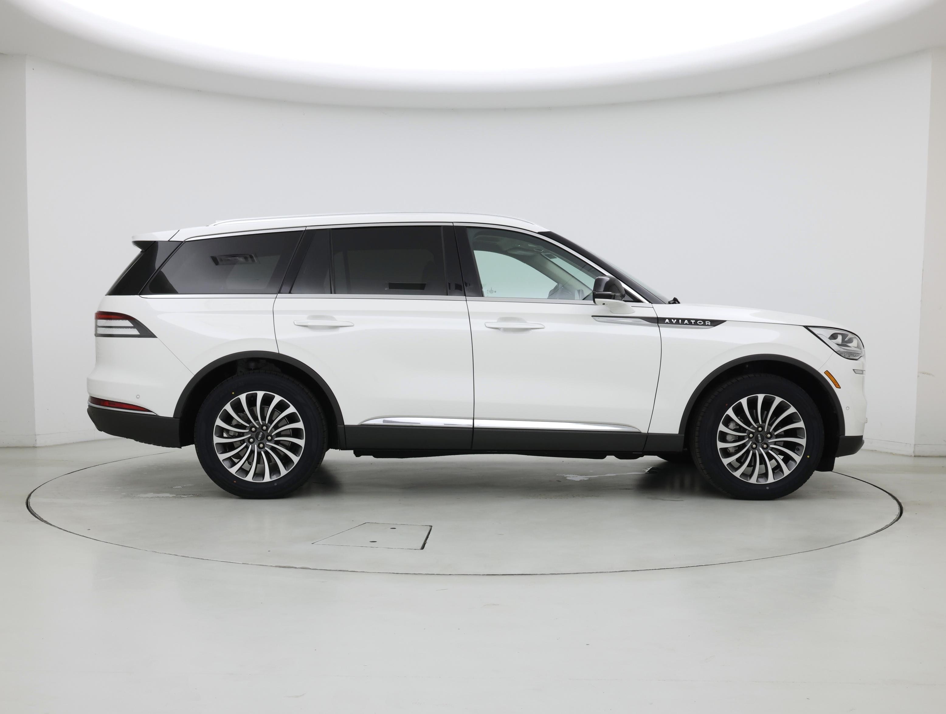 Thumbnail: 2024 Lincoln Aviator - 7