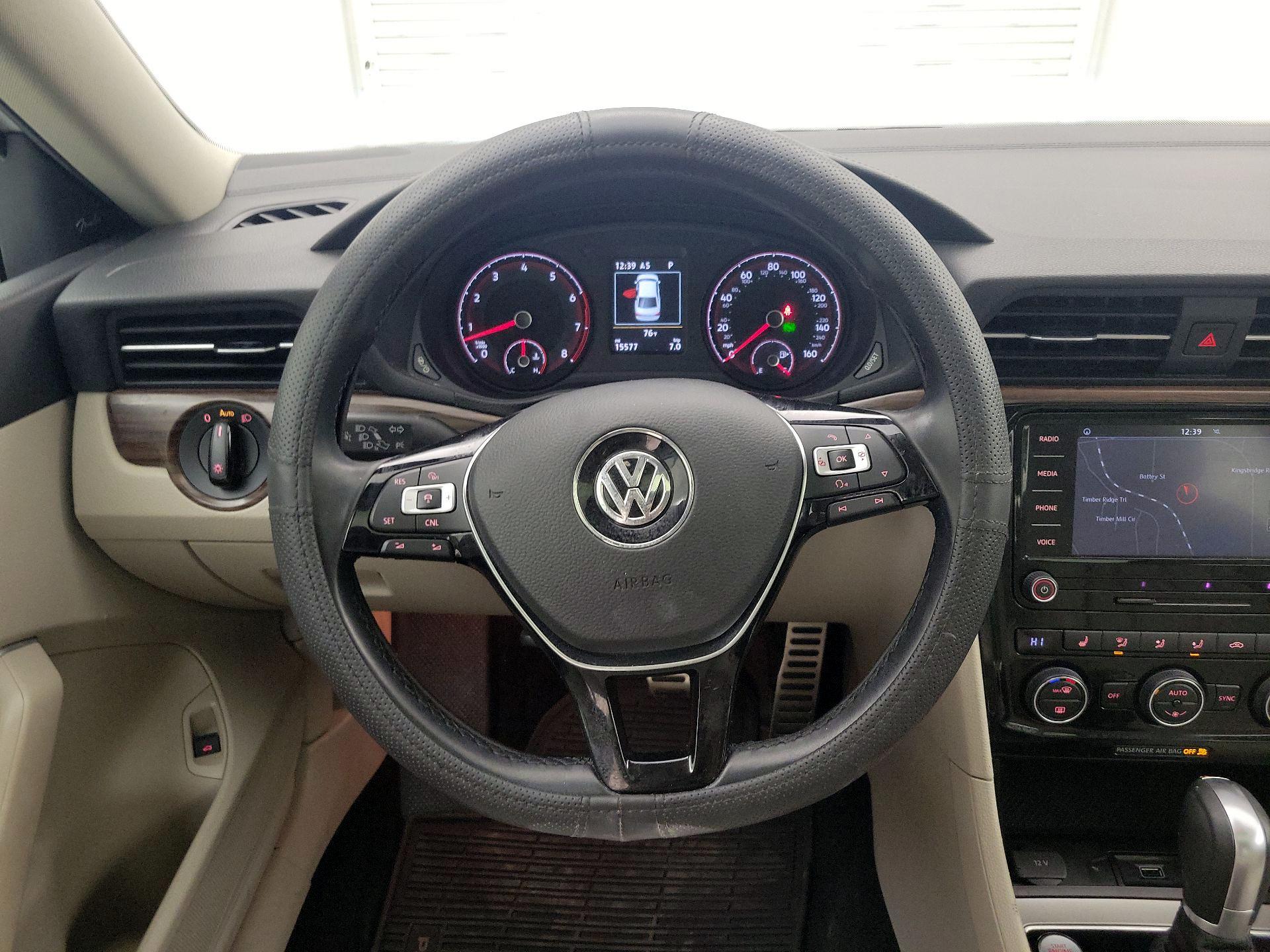 Thumbnail: 2020 Volkswagen Passat - 10