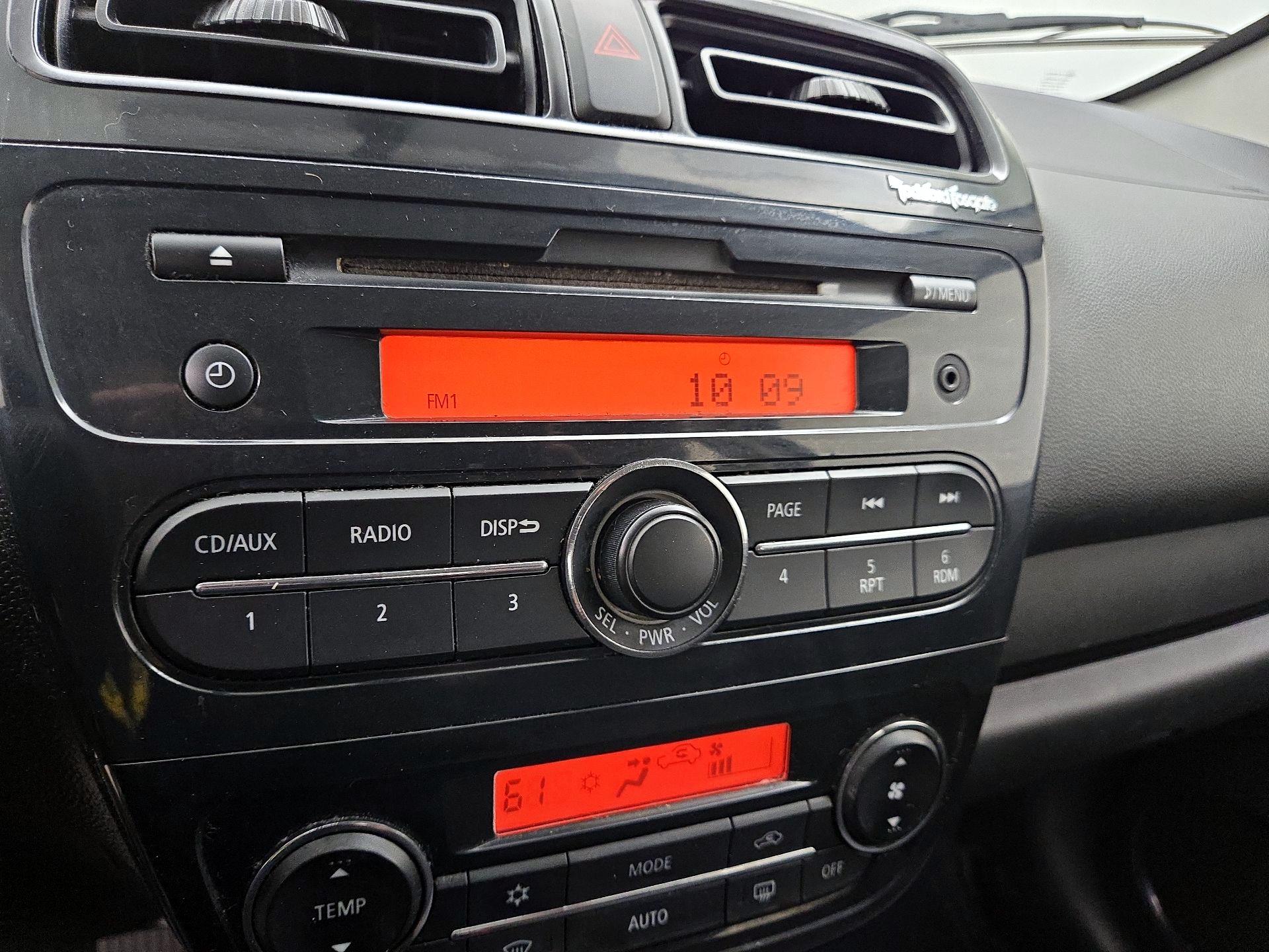 Thumbnail: 2015 Mitsubishi Mirage - 14