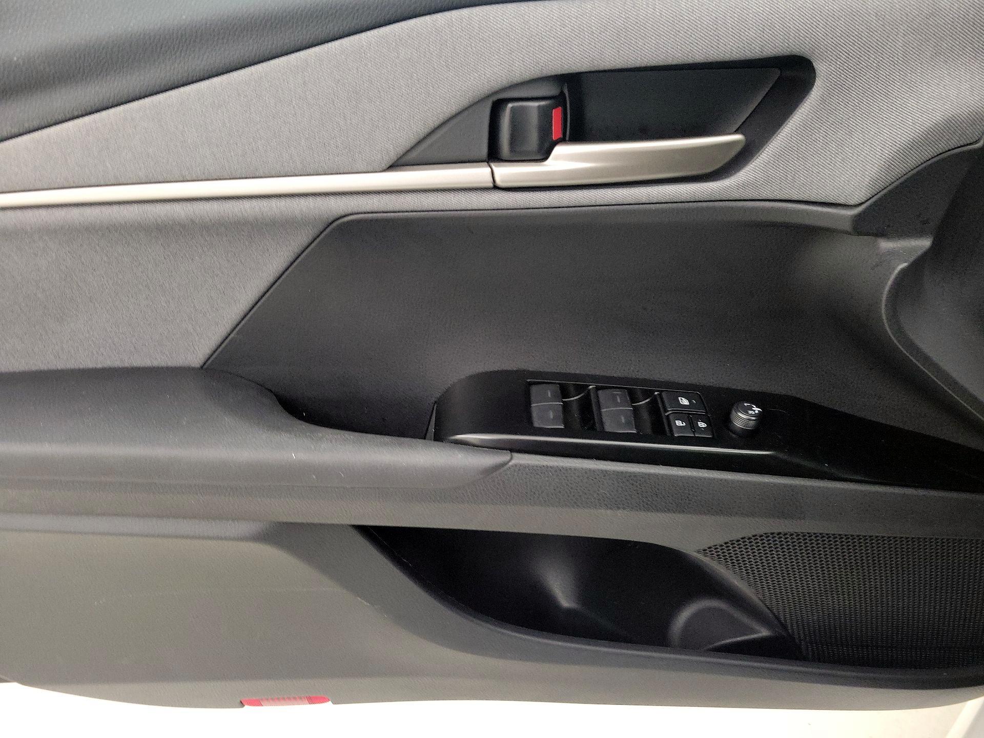 Thumbnail: 2025 Toyota Camry - 12