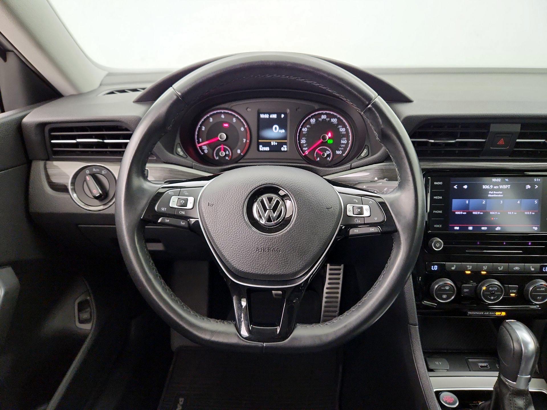 Thumbnail: 2020 Volkswagen Passat - 10