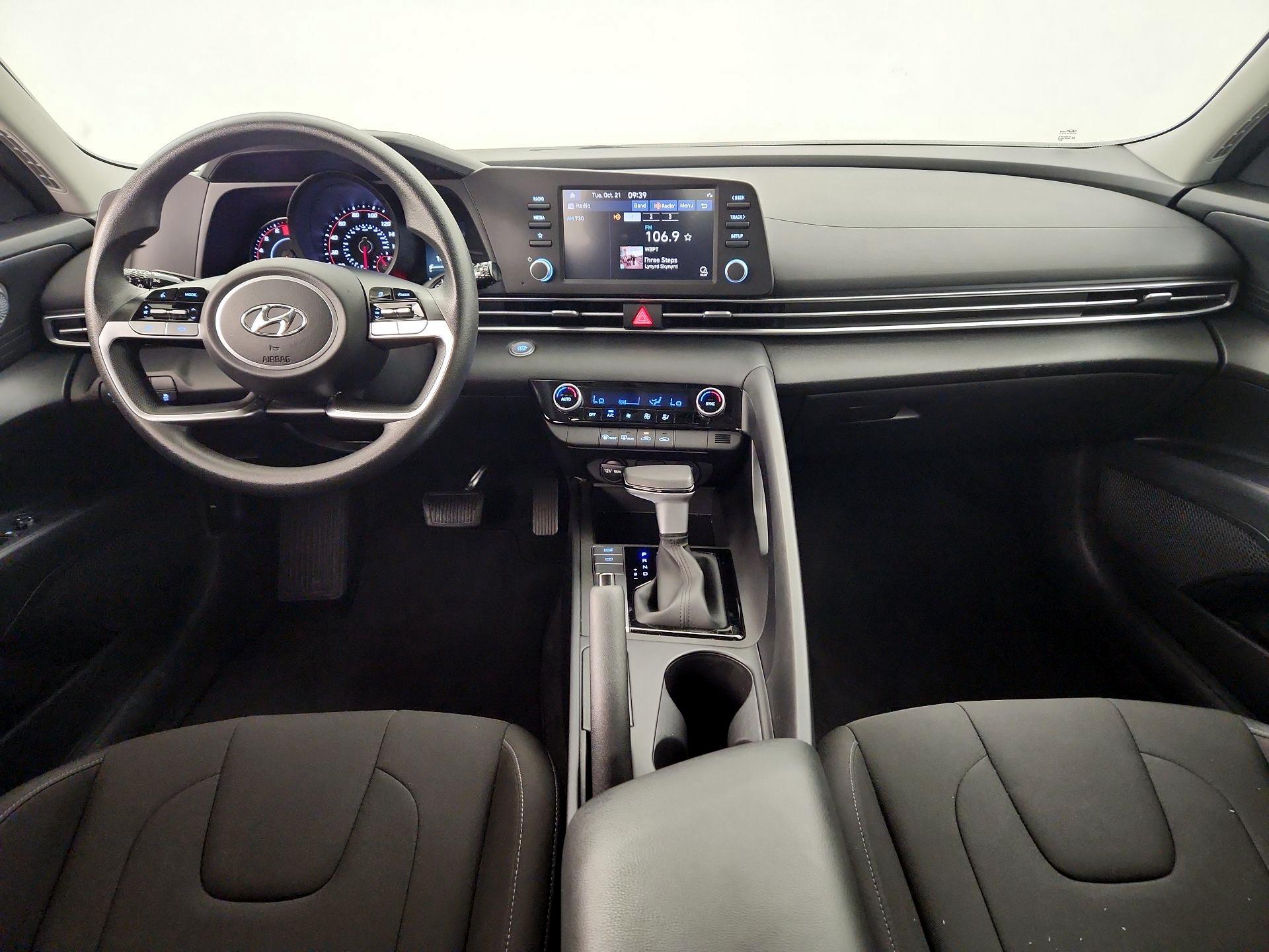 Thumbnail: 2023 Hyundai Elantra - 9