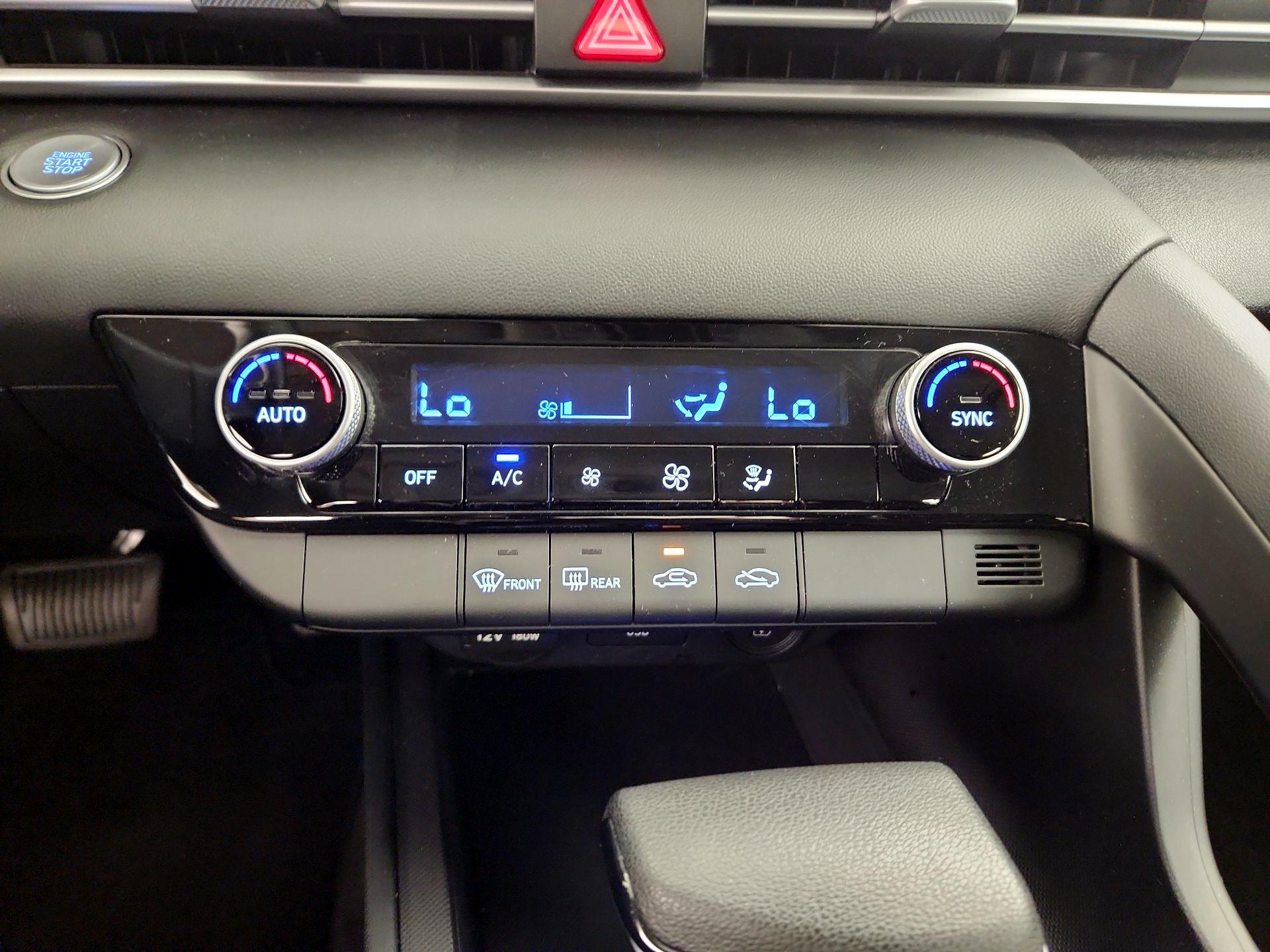 Thumbnail: 2023 Hyundai Elantra - 16