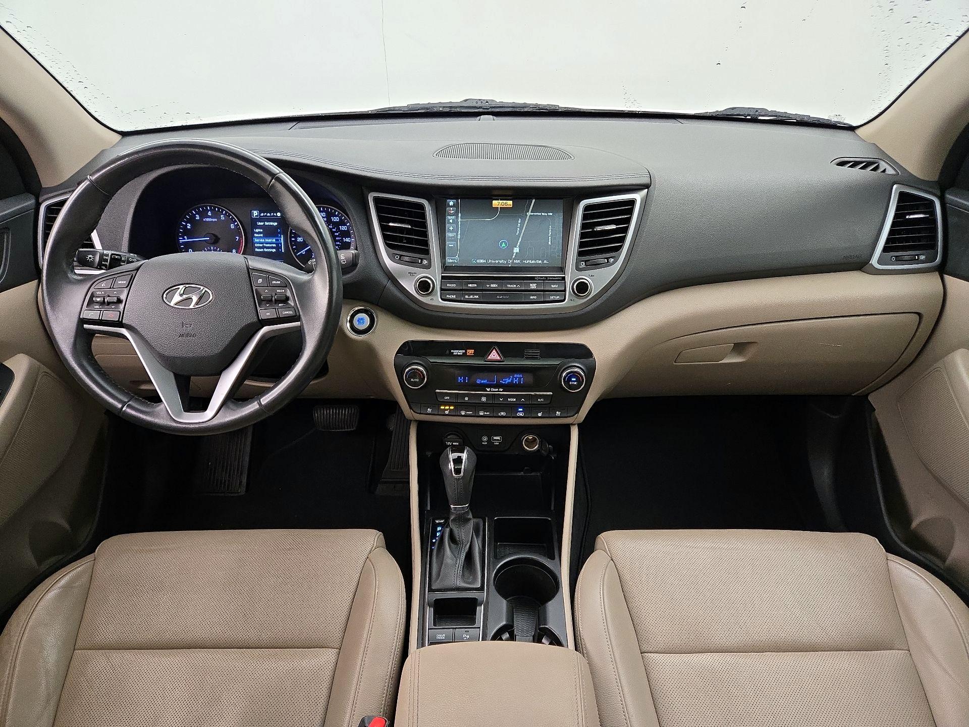 Thumbnail: 2016 Hyundai Tucson - 9