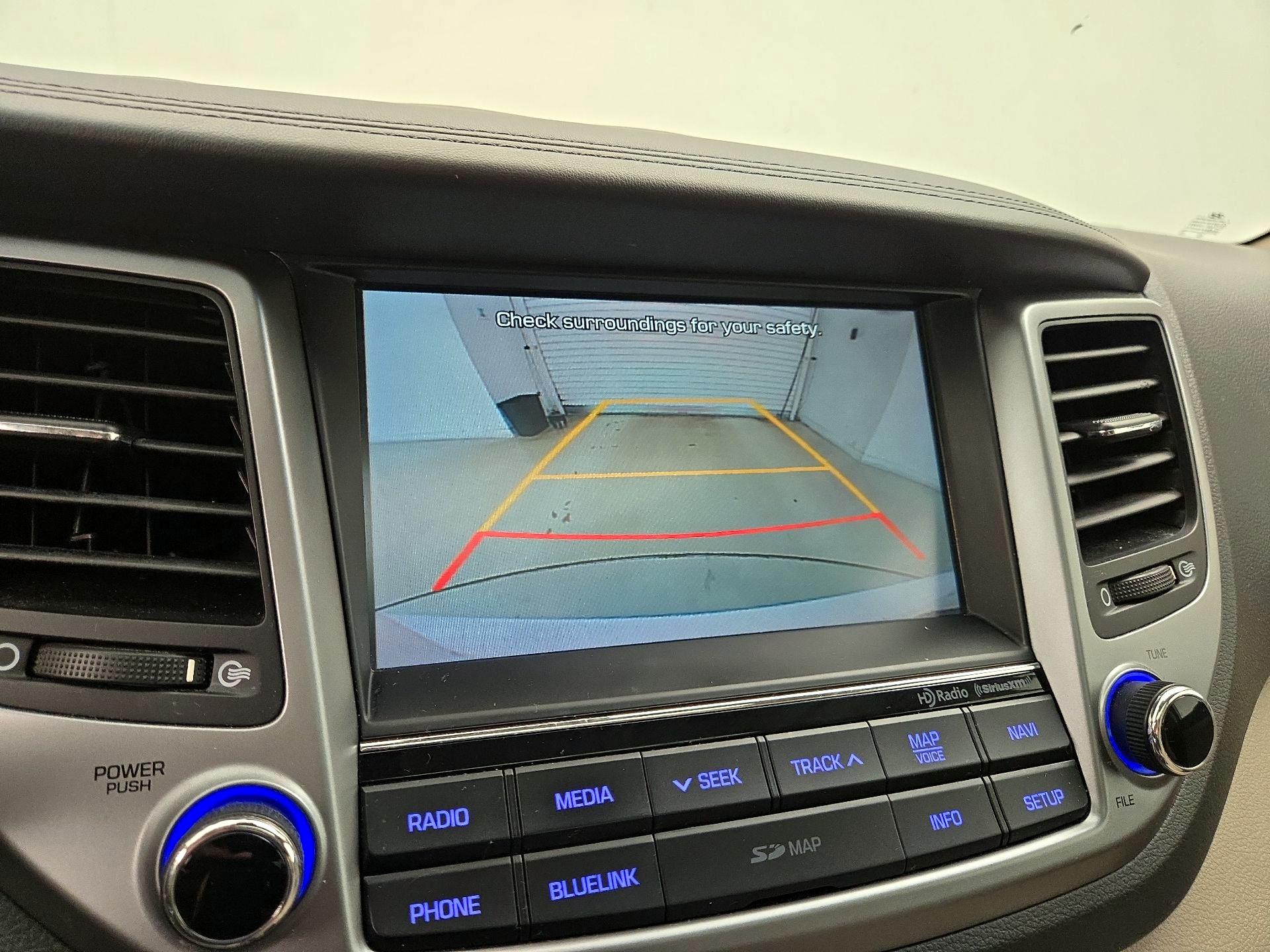 Thumbnail: 2016 Hyundai Tucson - 15