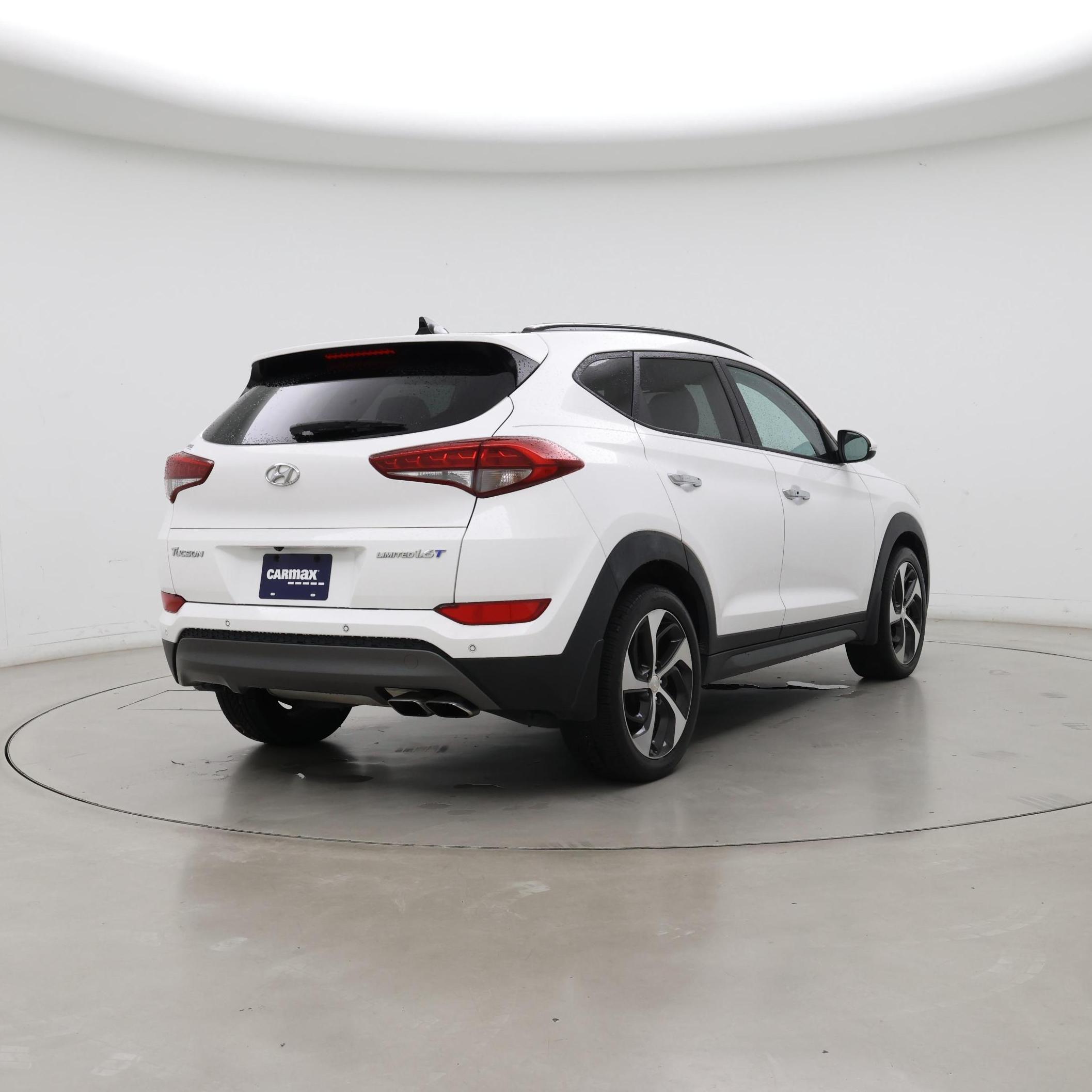 Thumbnail: 2016 Hyundai Tucson - 8
