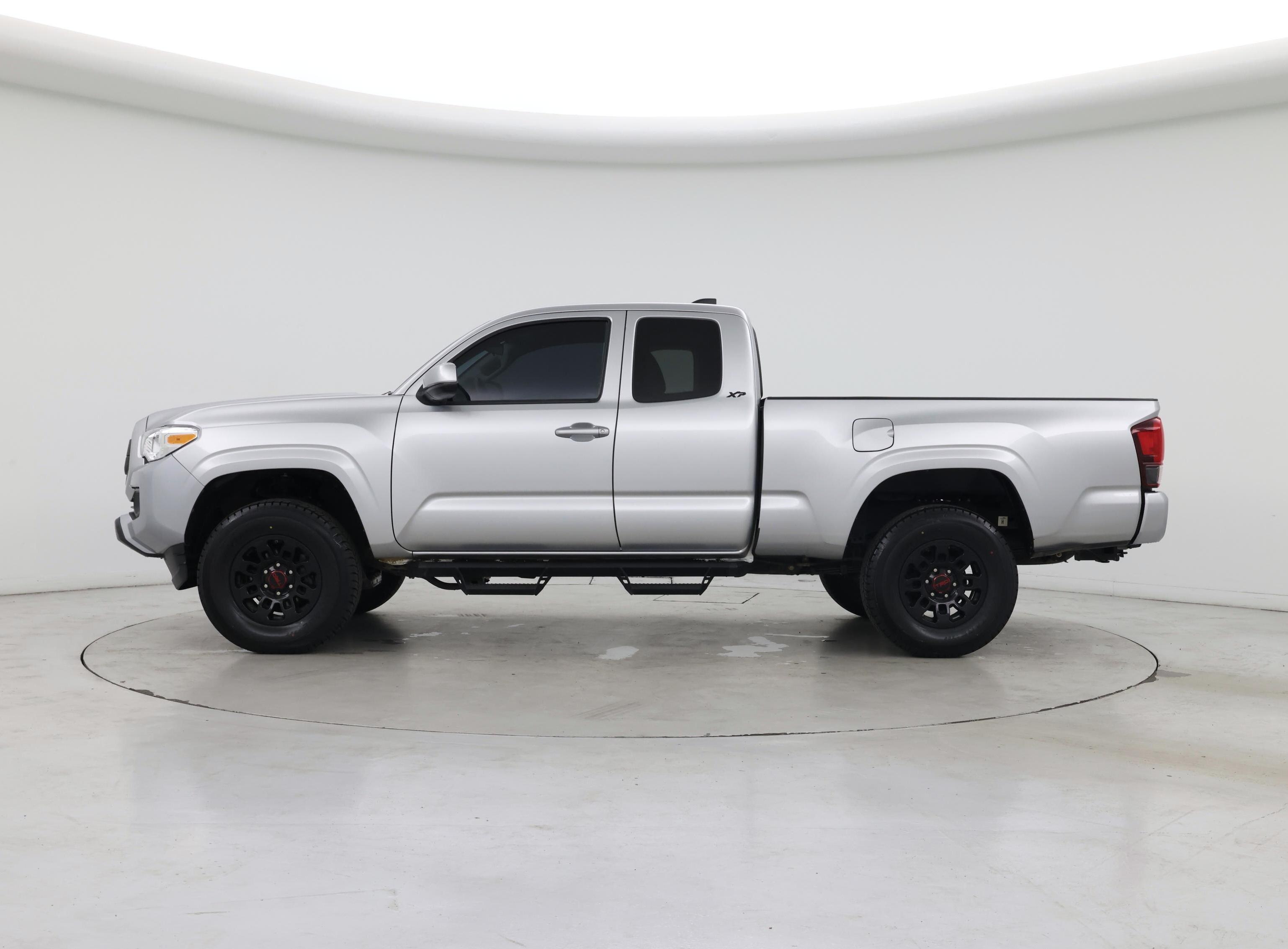 Thumbnail: 2022 Toyota Tacoma - 3