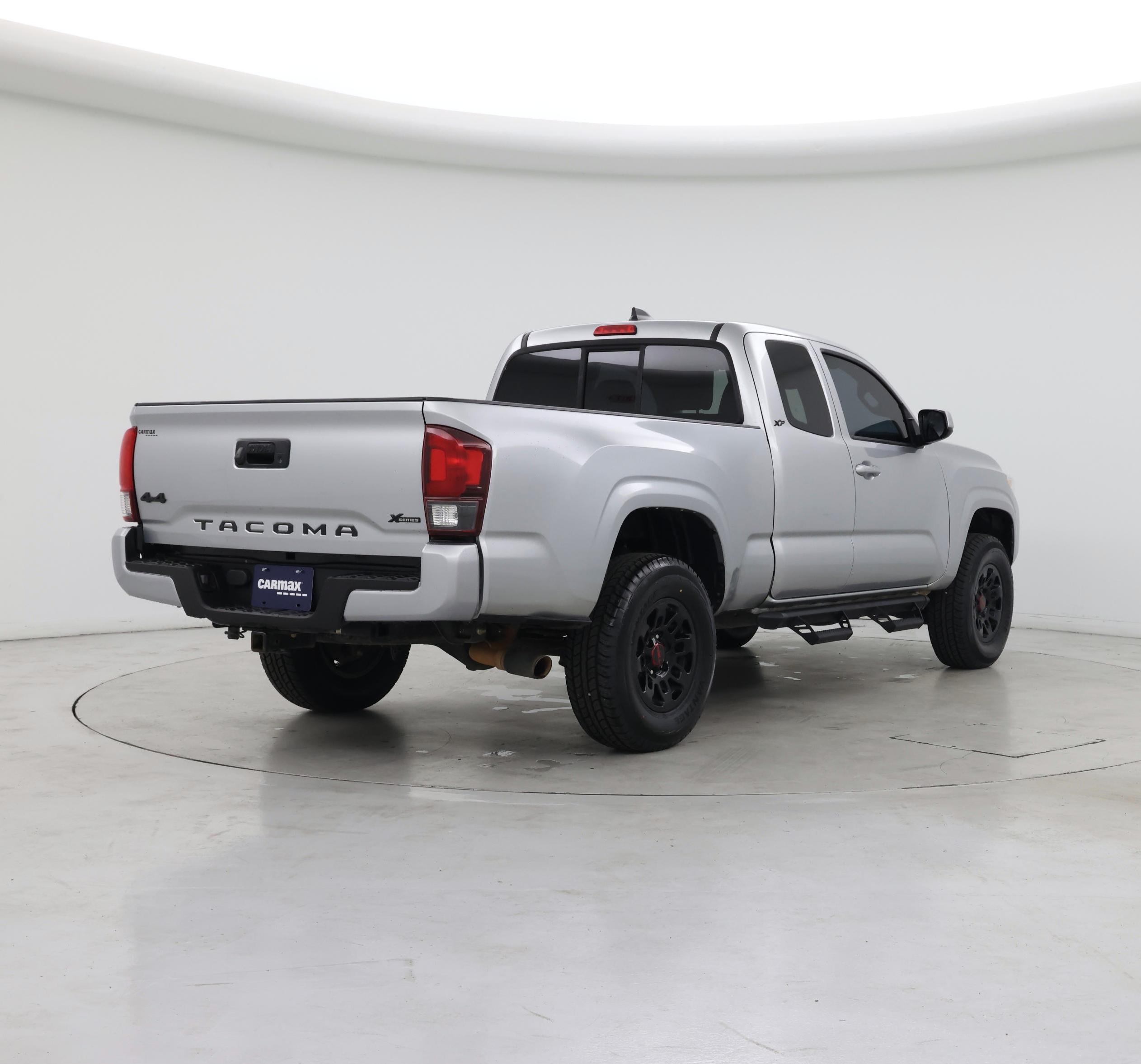 Thumbnail: 2022 Toyota Tacoma - 8