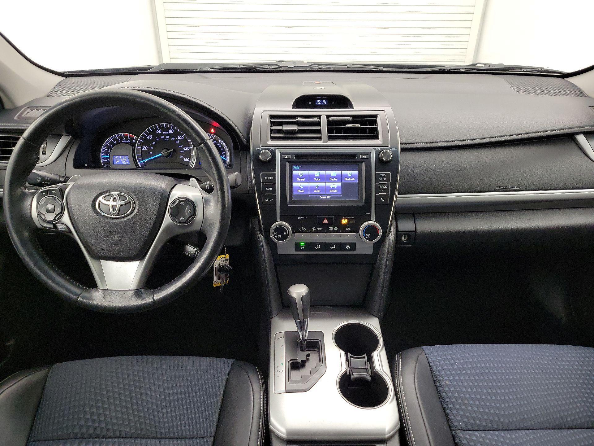 Thumbnail: 2014 Toyota Camry - 9