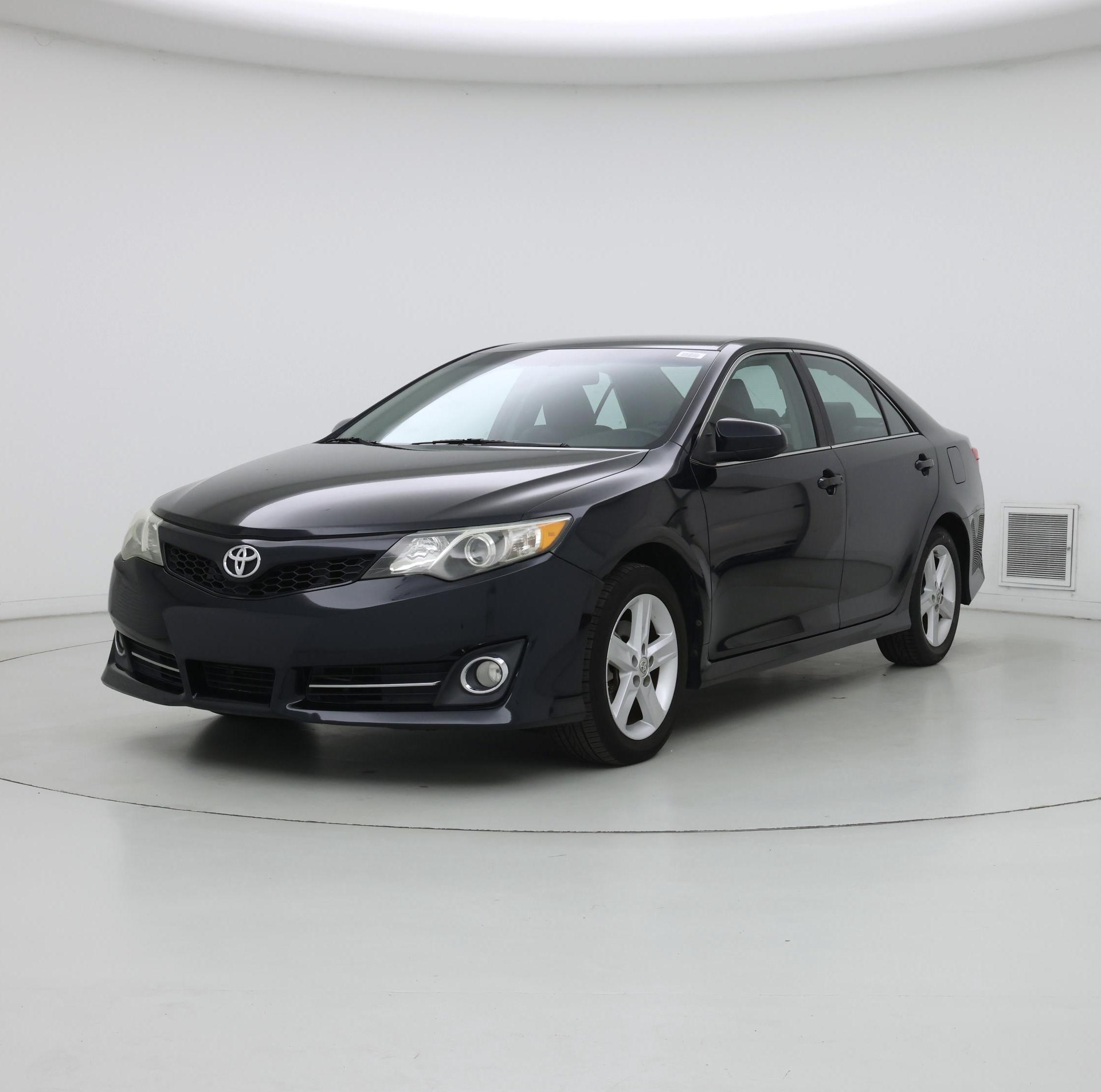 Thumbnail: 2014 Toyota Camry - 4