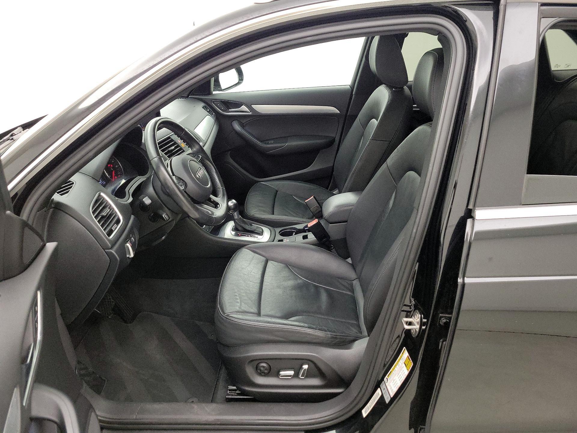 Thumbnail: 2016 Audi Q3 - 11