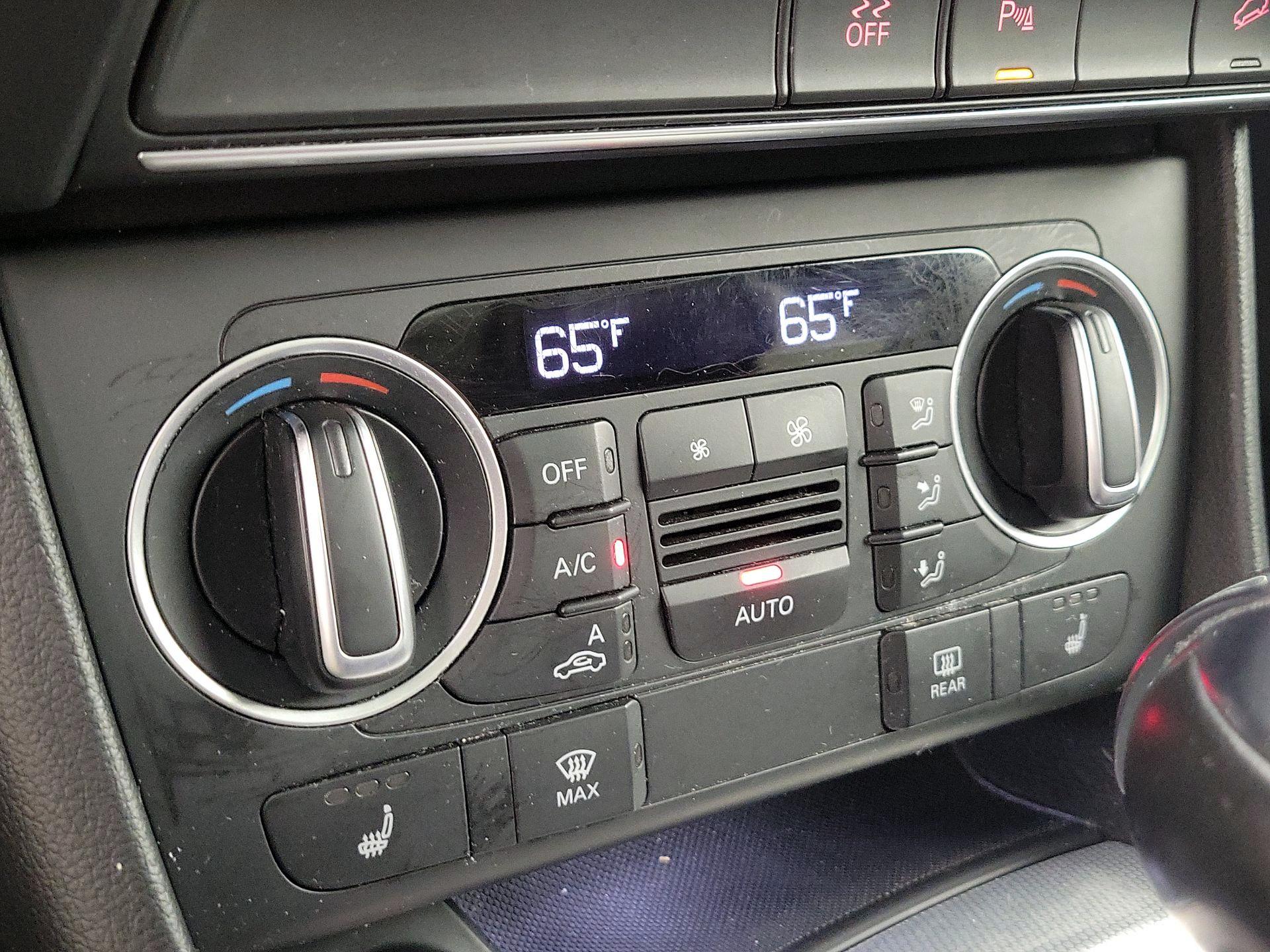 Thumbnail: 2016 Audi Q3 - 16