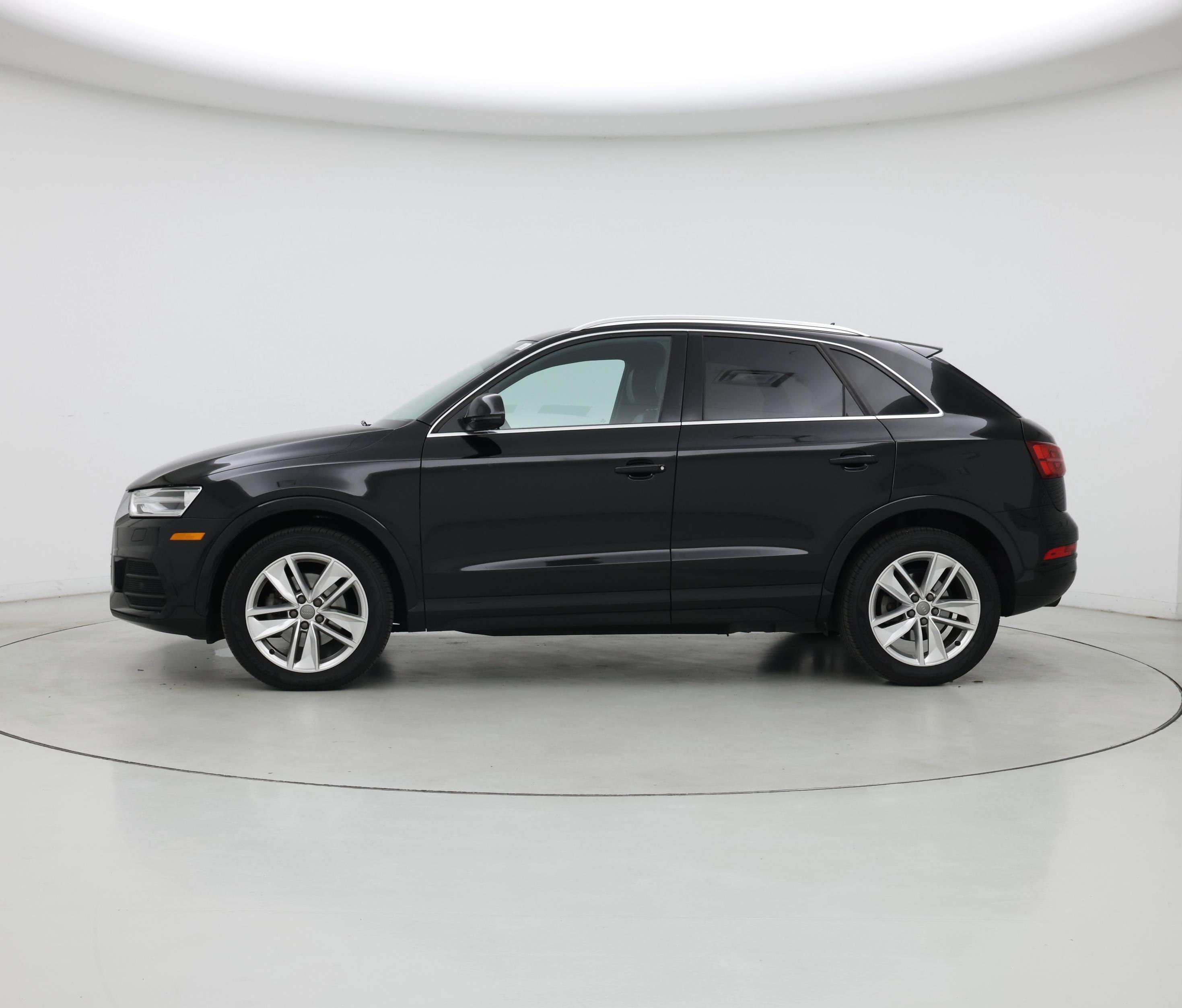 Thumbnail: 2016 Audi Q3 - 3