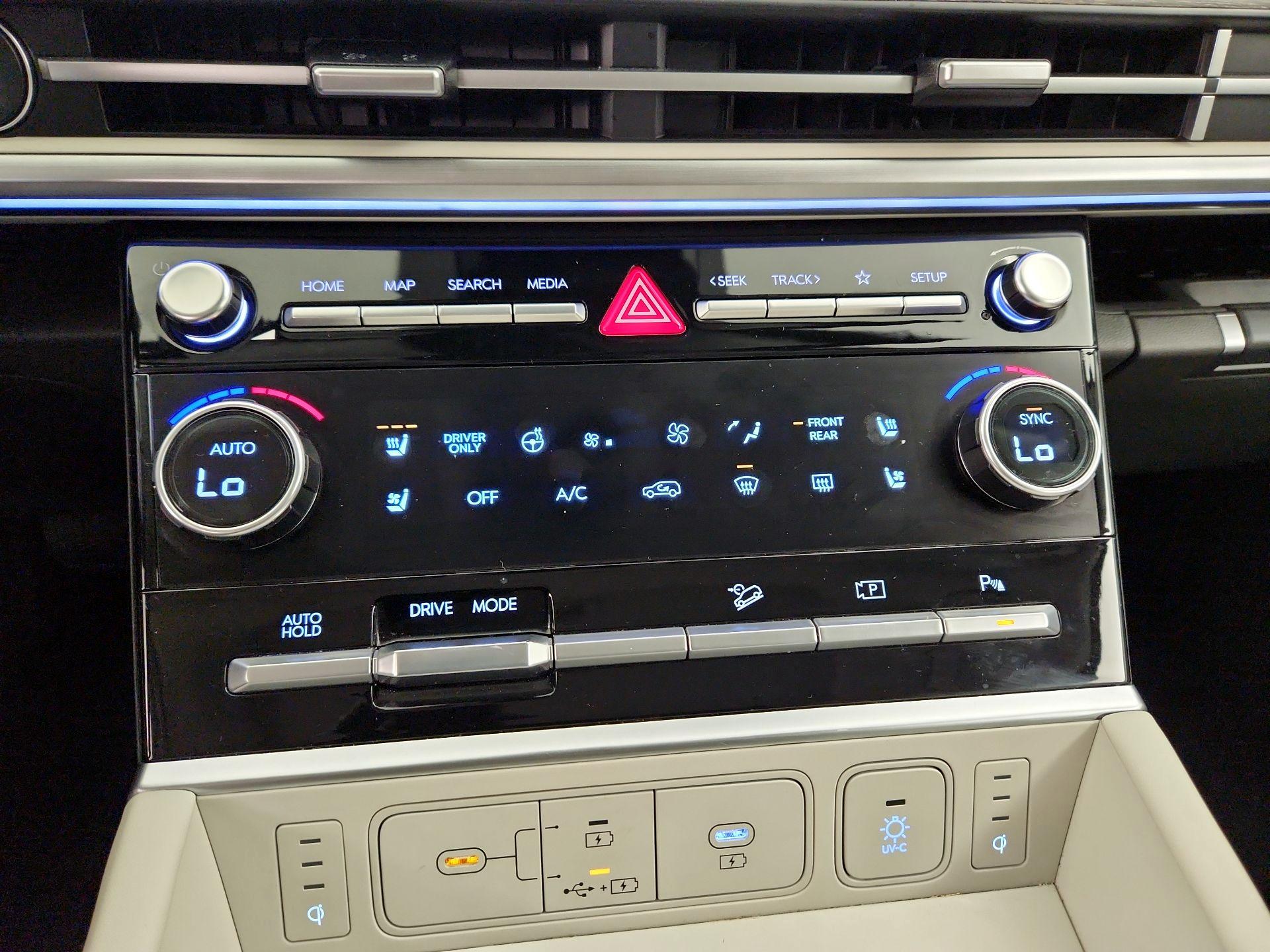 Thumbnail: 2025 Hyundai Santa Fe - 17