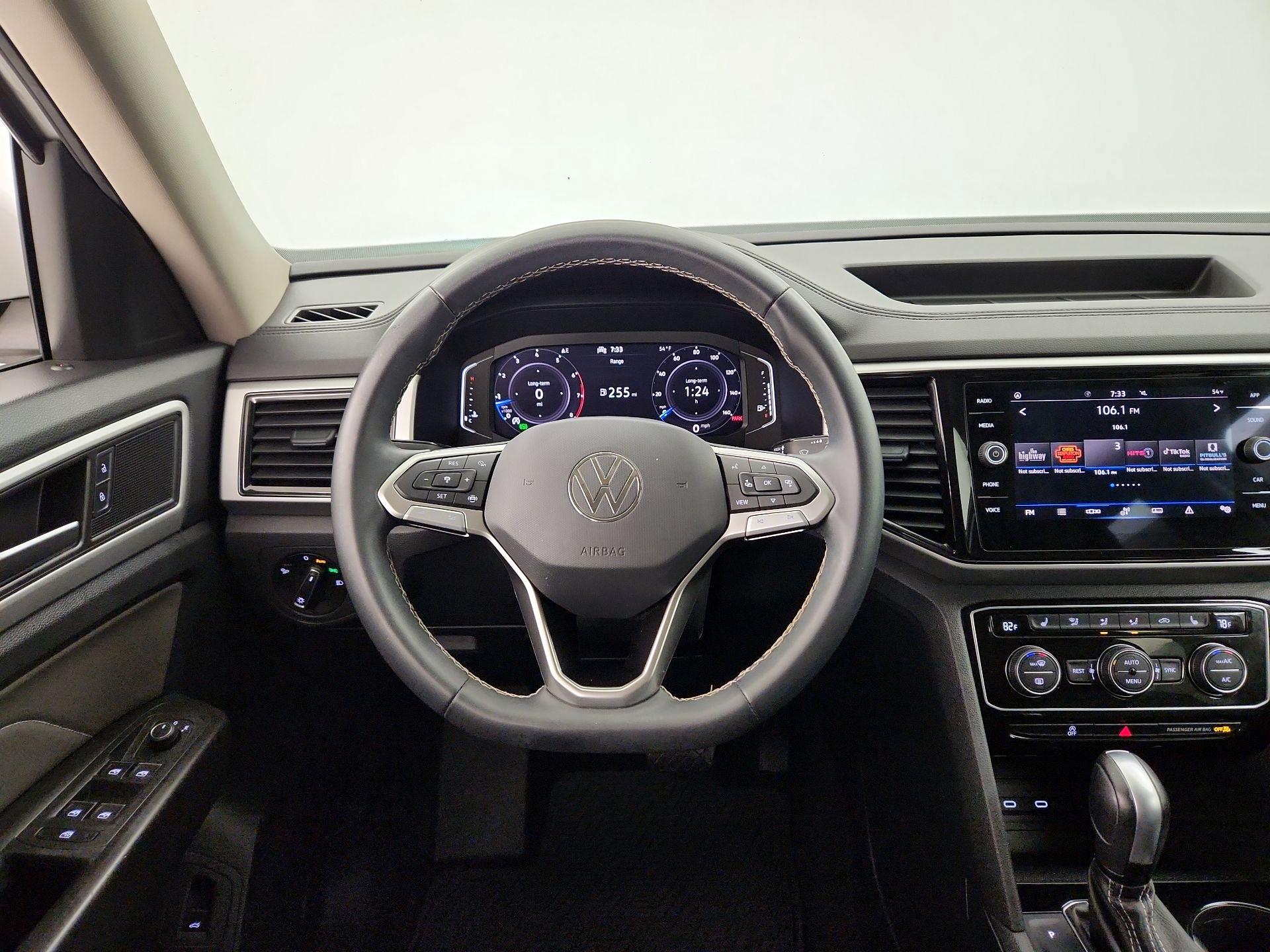 Thumbnail: 2023 Volkswagen Atlas - 10