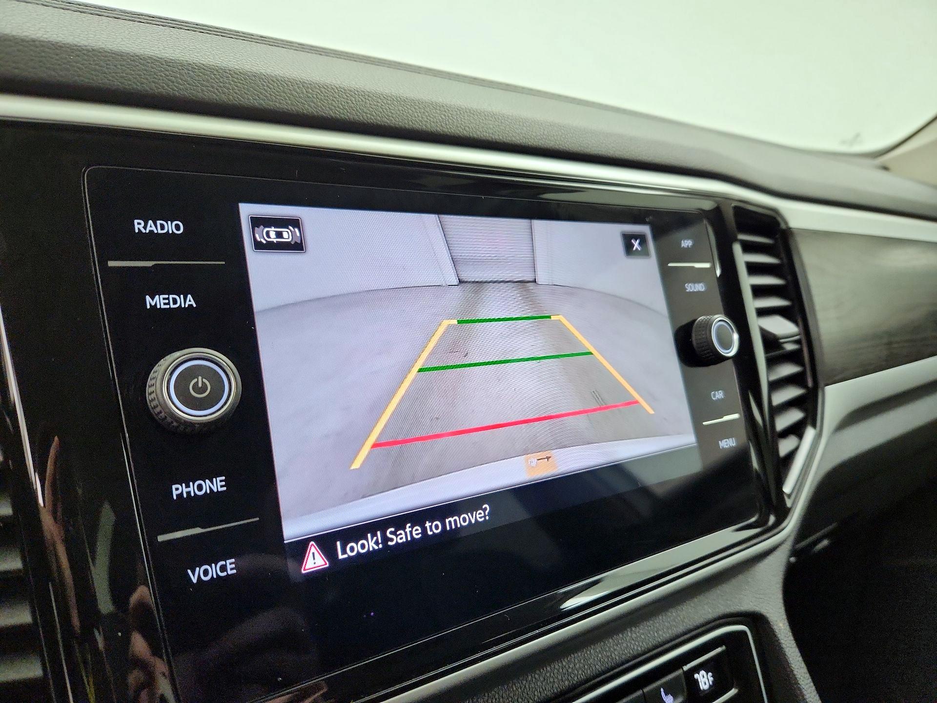 Thumbnail: 2023 Volkswagen Atlas - 14