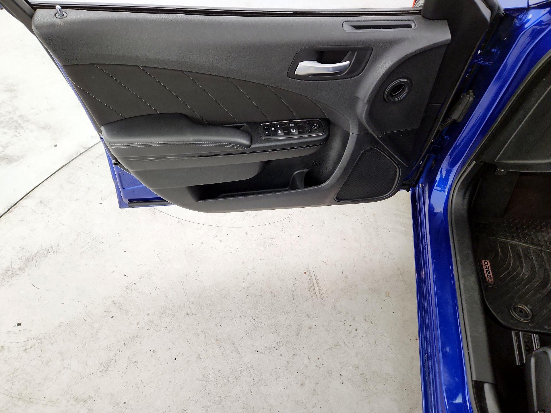 Thumbnail: 2022 Dodge Charger - 12