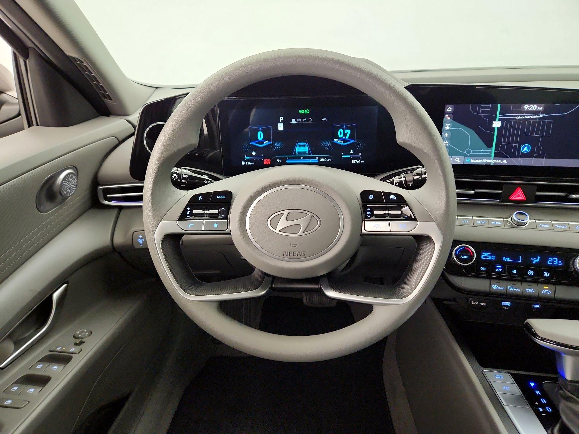 Thumbnail: 2024 Hyundai Elantra - 10