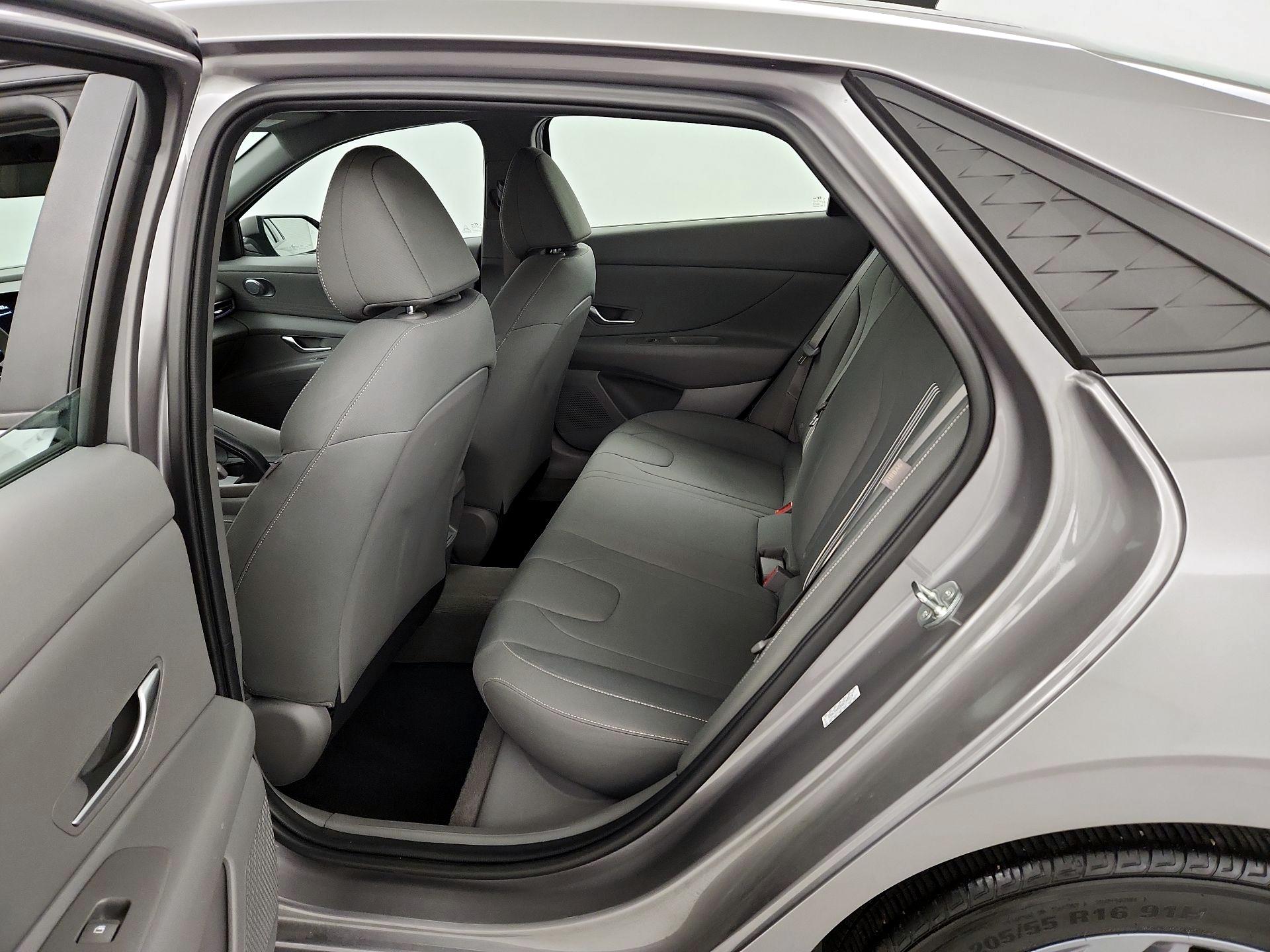 Thumbnail: 2024 Hyundai Elantra - 20