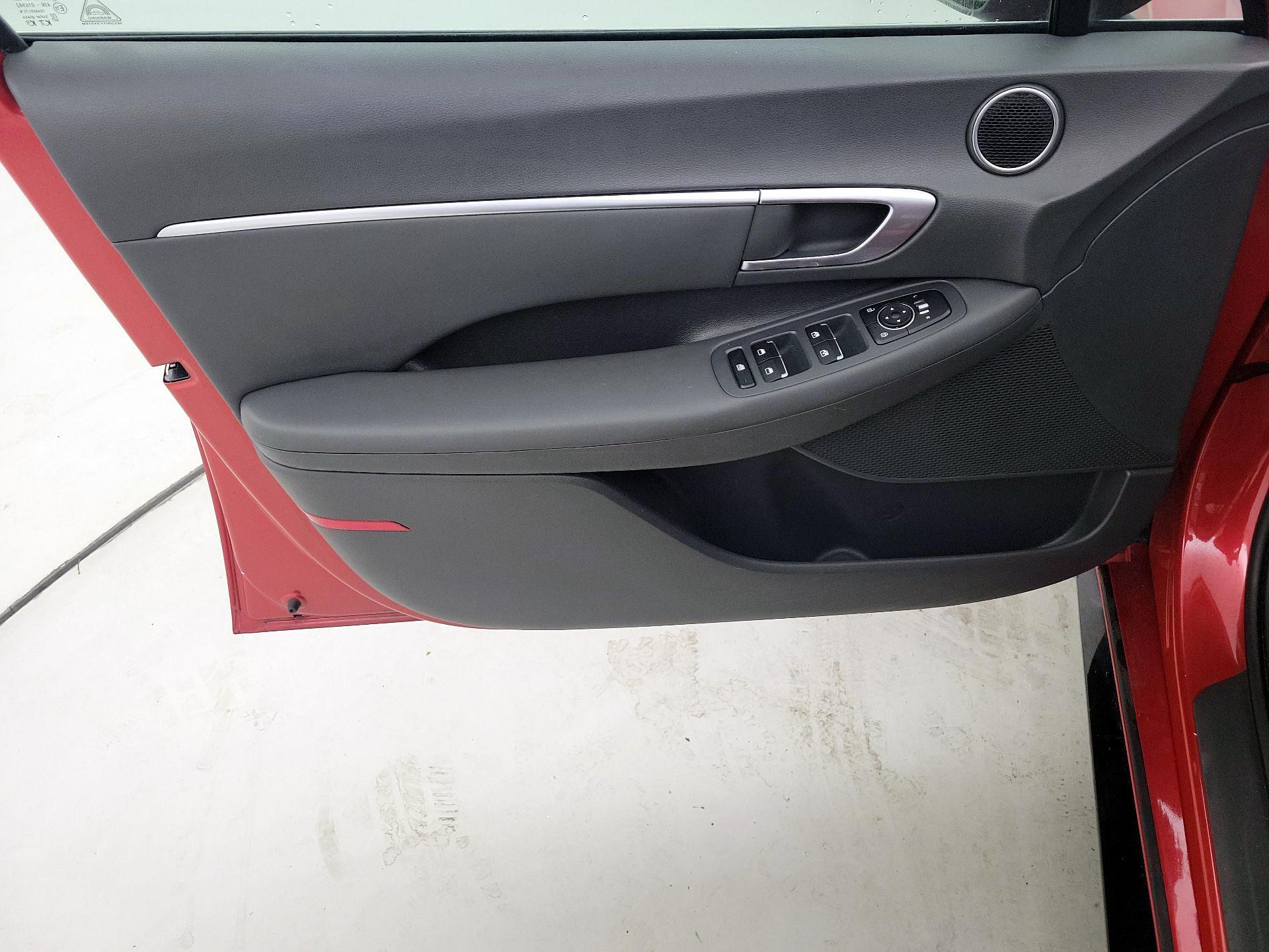 Thumbnail: 2020 Hyundai Sonata - 12